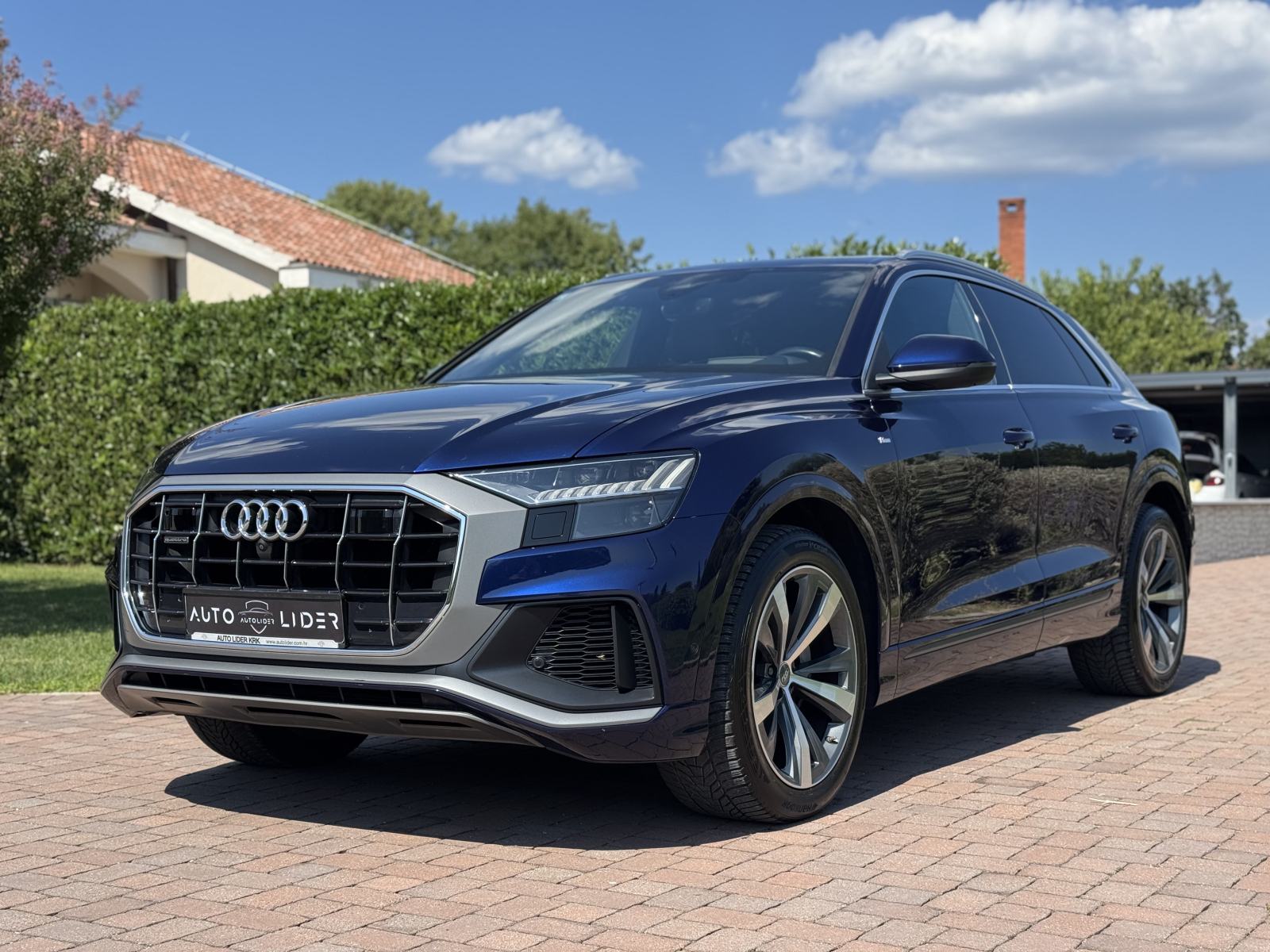 Audi Q8 50 TDI S line HeadUp/SoftC/360/ZrOvj/BlindSpot/Matrix/ACC, fotografija 4