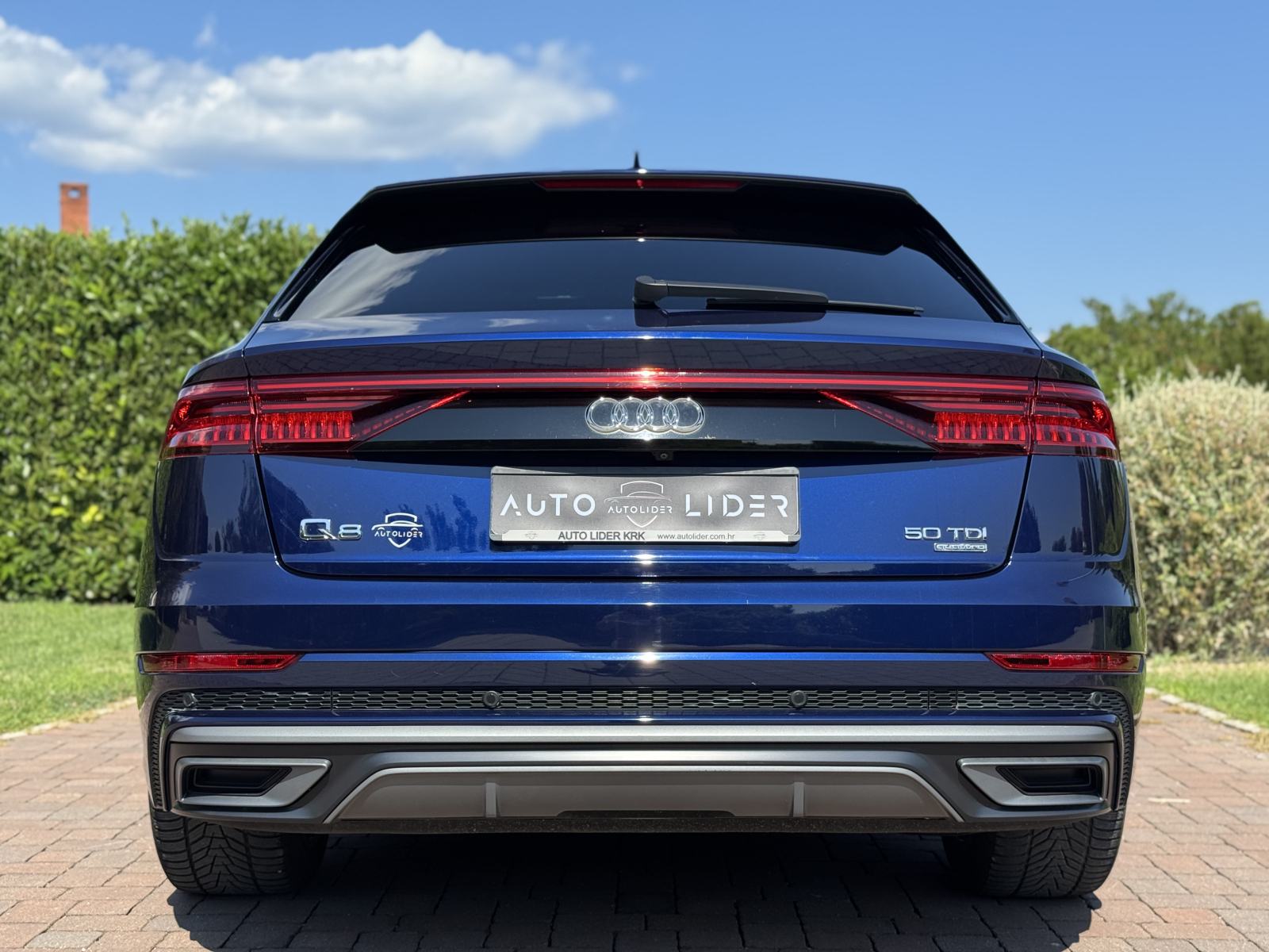 Audi Q8 50 TDI S line HeadUp/SoftC/360/ZrOvj/BlindSpot/Matrix/ACC, fotografija 7