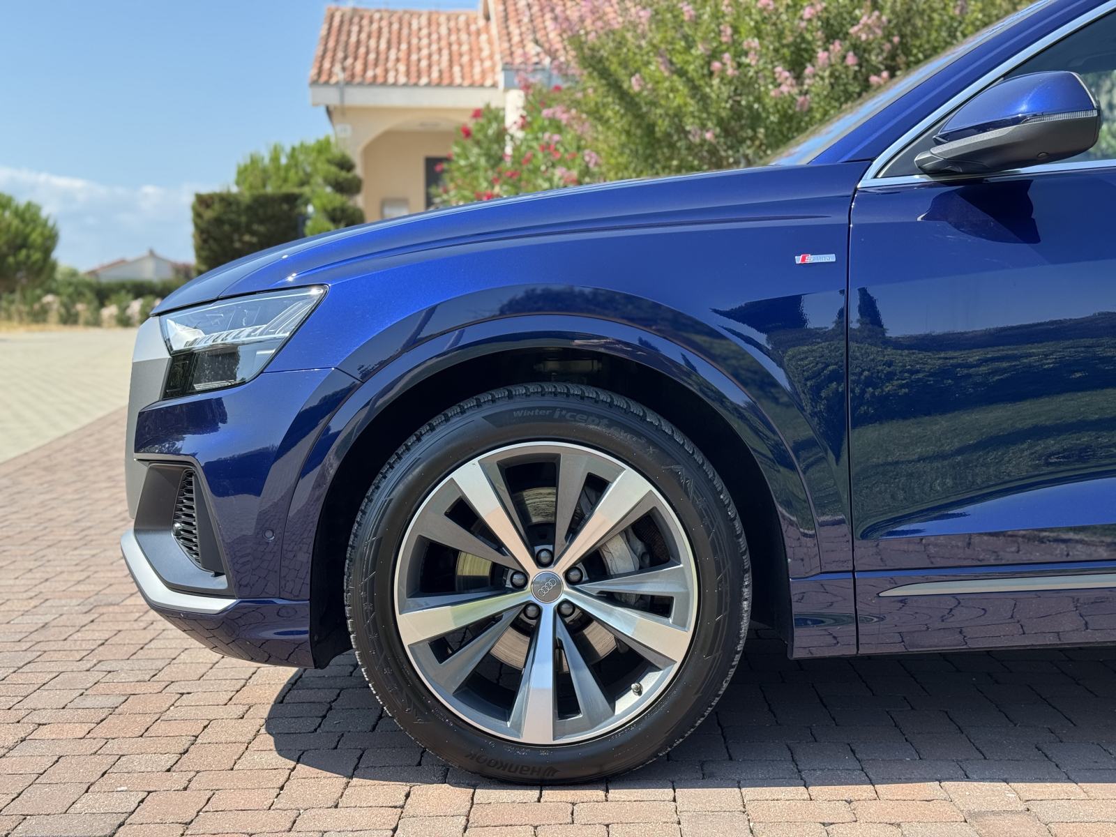 Audi Q8 50 TDI S line HeadUp/SoftC/360/ZrOvj/BlindSpot/Matrix/ACC, fotografija 12