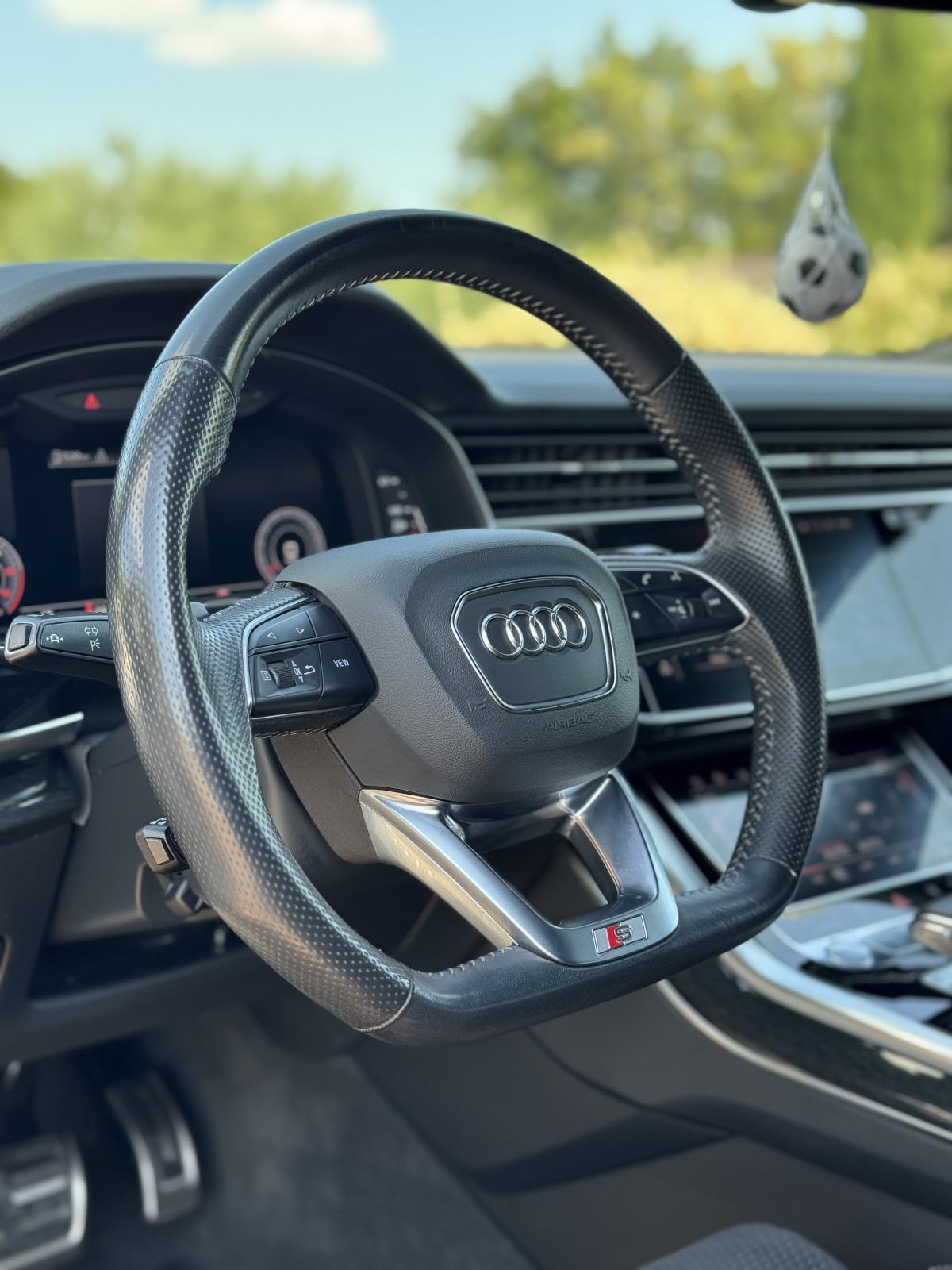 Audi Q8 50 TDI S line HeadUp/SoftC/360/ZrOvj/BlindSpot/Matrix/ACC, fotografija 19