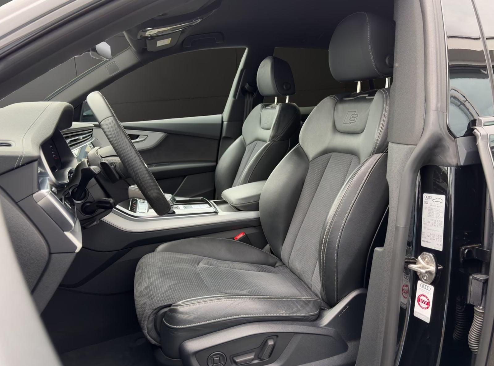 Audi Q8 50 TDI quattro - S-LINE, MATRIX, B&O, CONNECT, KUKA, fotografija 8