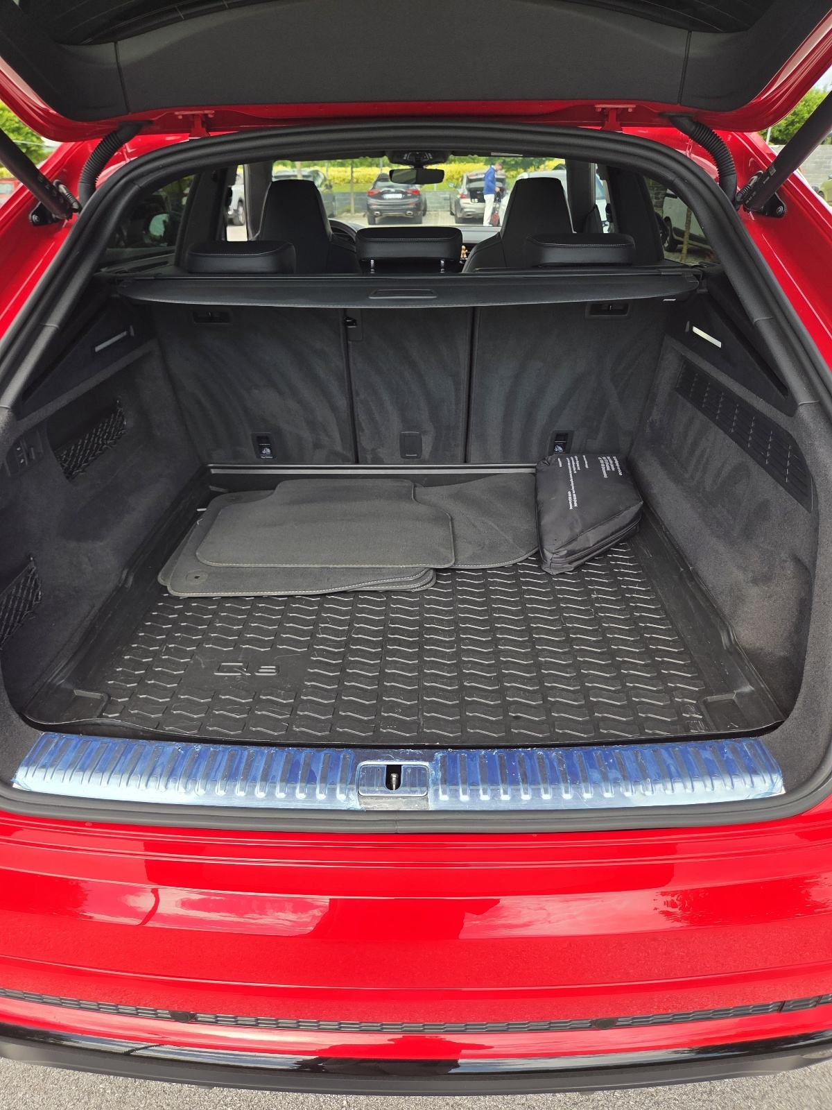 Audi Q8 50 TDI Quattro S-line, PDV, fotografija 9