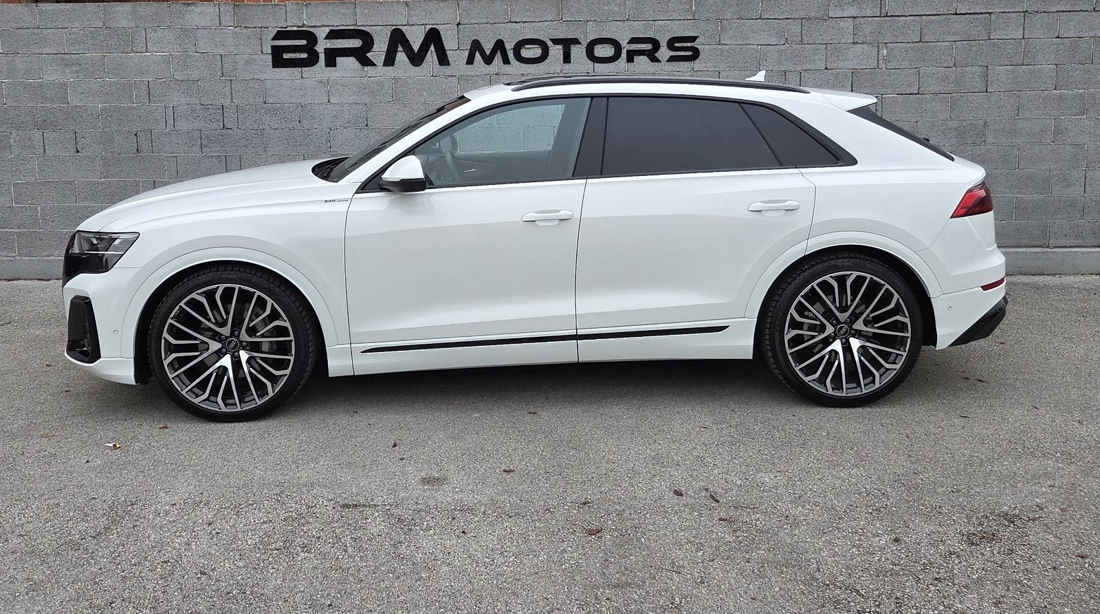 Audi Q8 50 TDI Quattro RS-line --2025.g.--12.000km--Novo--, fotografija 4