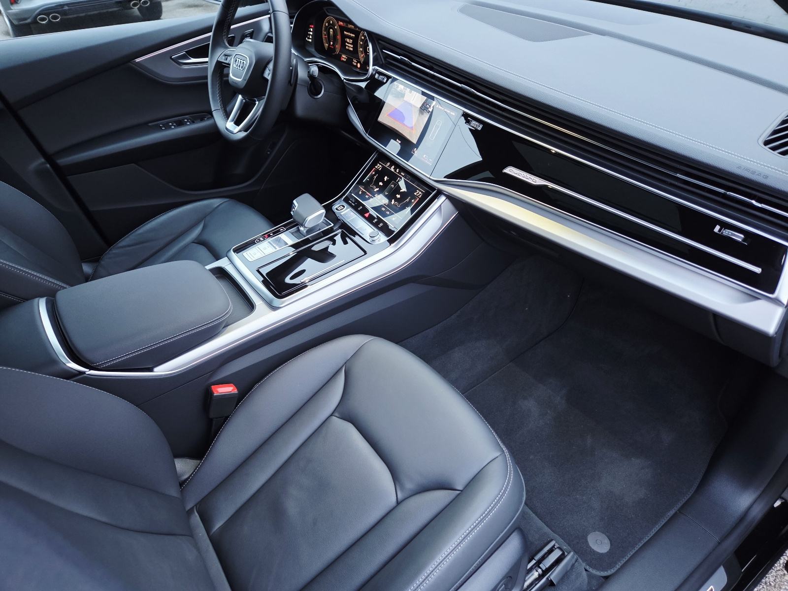 Audi Q8 50 TDI Quattro RS-line --2025.g.--13.500km--Novo--, fotografija 17
