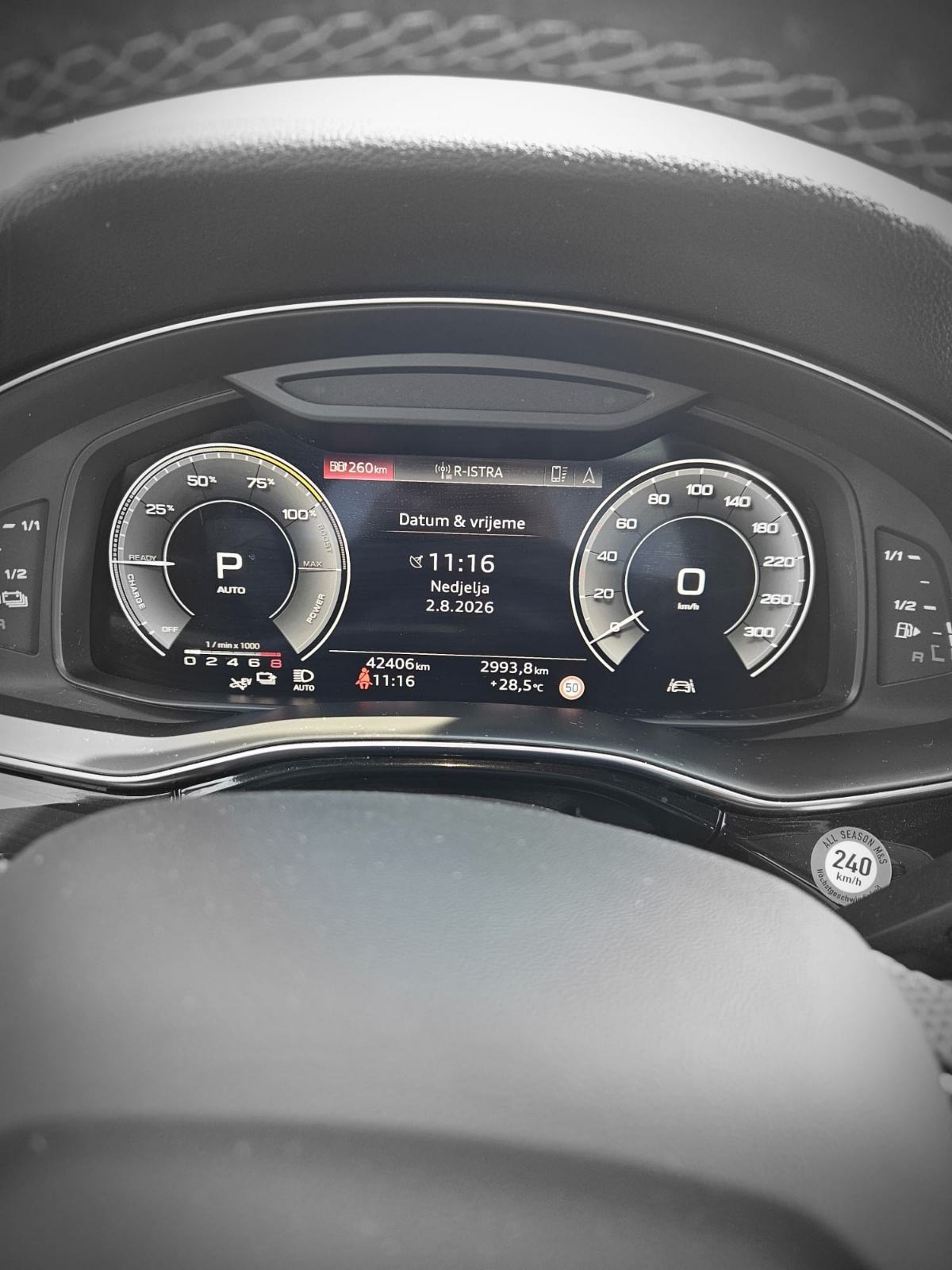 Audi Q8 55 TFSI automatik, fotografija 10