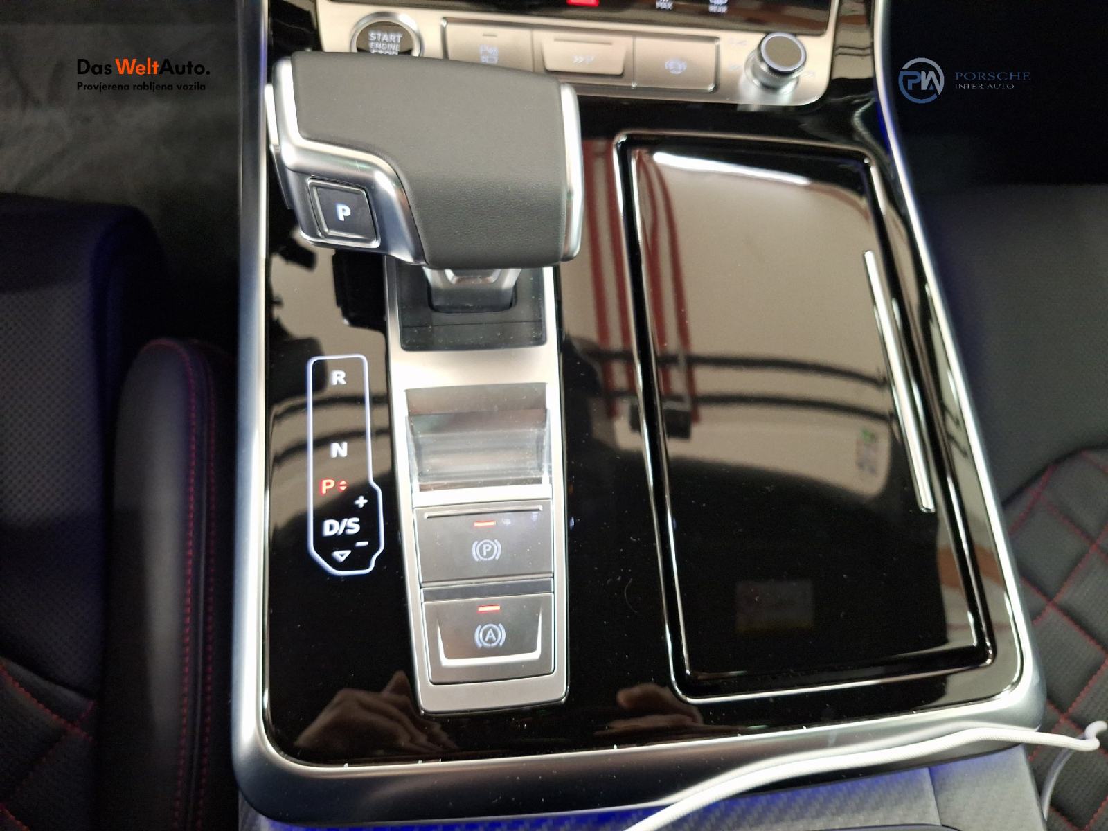 Audi Q8 60TFSIe quattro tip * DEMO VOZILO *, fotografija 17