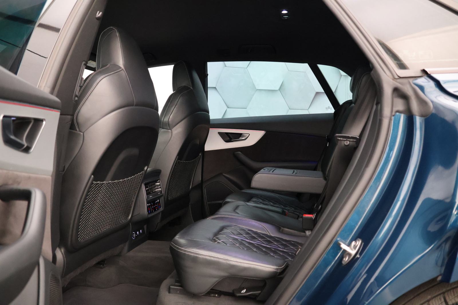 Audi SQ8 V8 4.0TDI Quattro Tiptronic 480KS HD Matrix RADAR, fotografija 10