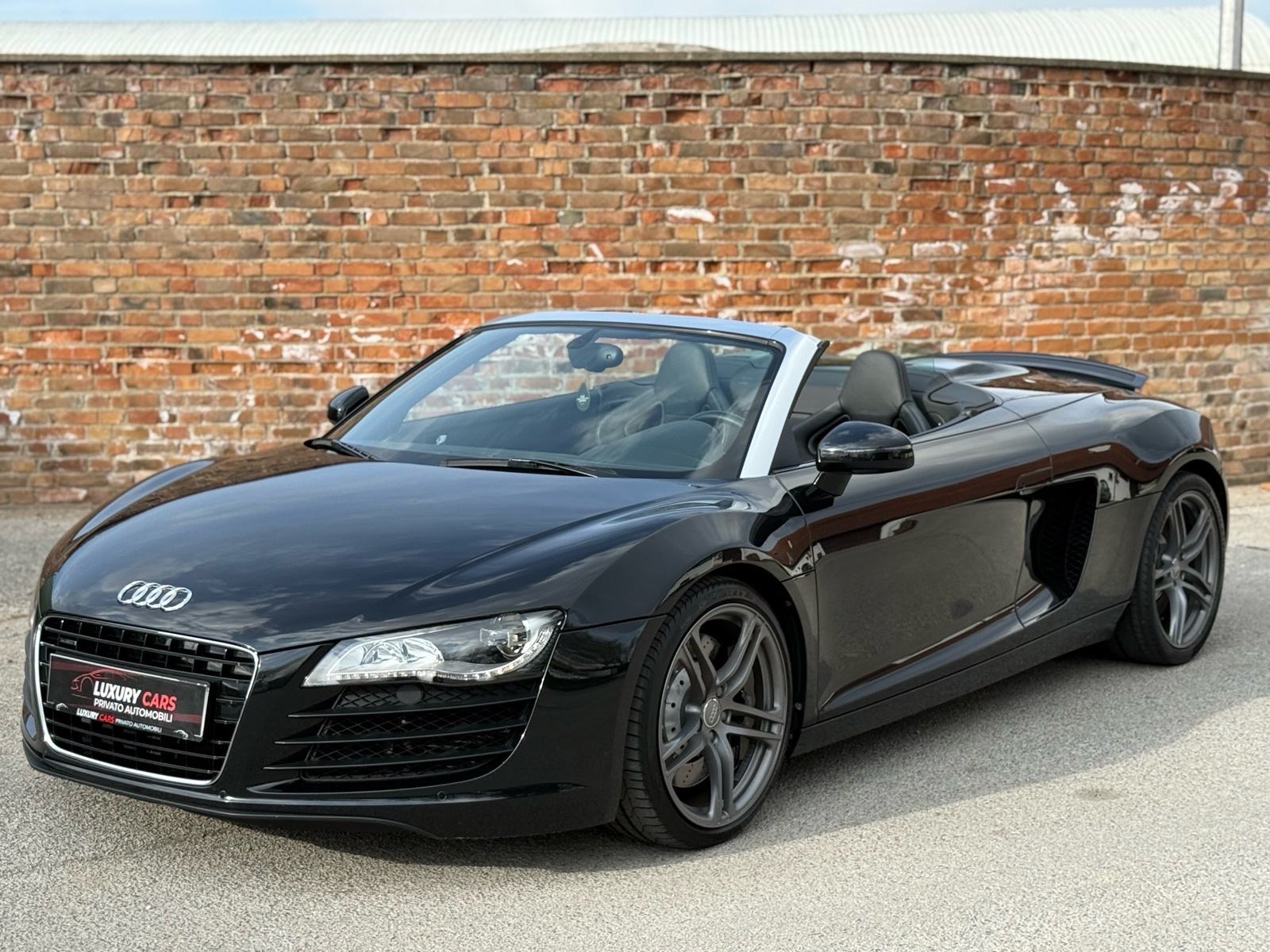 Audi R8 Spyder 4.2 Fsi F1 25Tkm Novo!!! B&O,Kamera,19”,Zamjena!!!!, fotografija 2