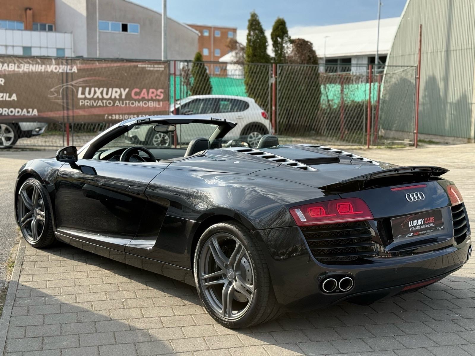 Audi R8 Spyder 4.2 Fsi F1 25Tkm Novo!!! B&O,Kamera,19”,Zamjena!!!!, fotografija 8