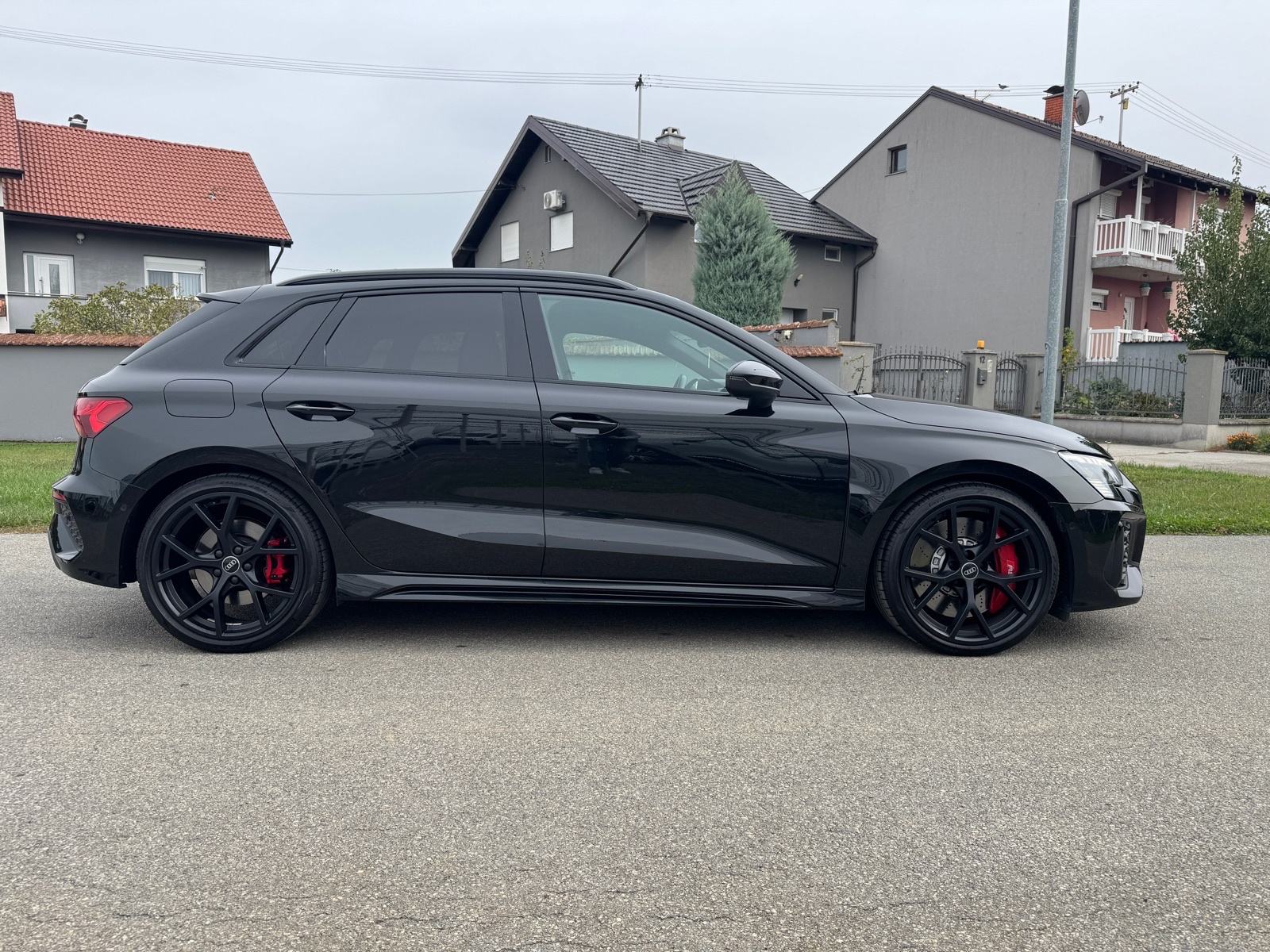 Audi RS3 2.5 TFSI Quattro Black edition, fotografija 7
