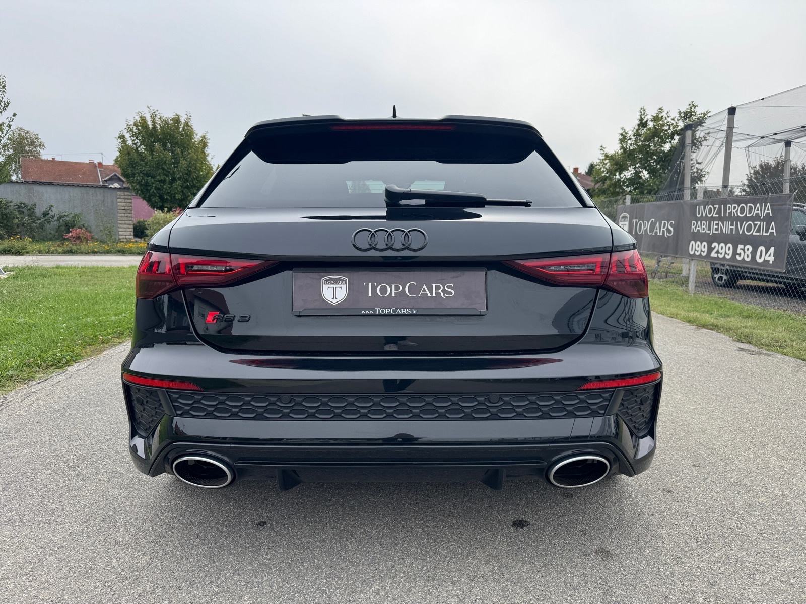 Audi RS3 2.5 TFSI Quattro Black edition, fotografija 6