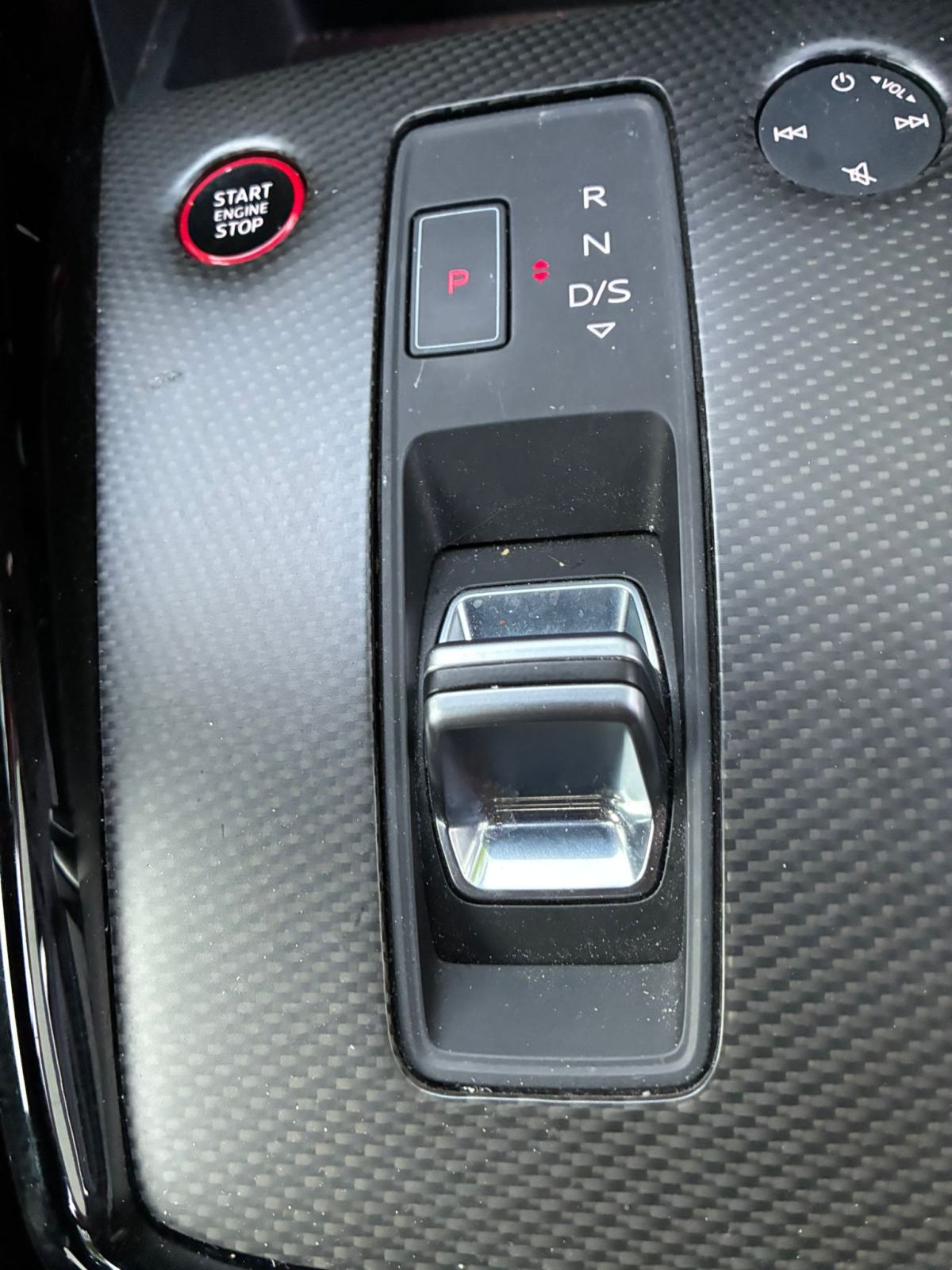 Audi RS3 2.5 TFSI Quattro Sportback - Black Edition, fotografija 16