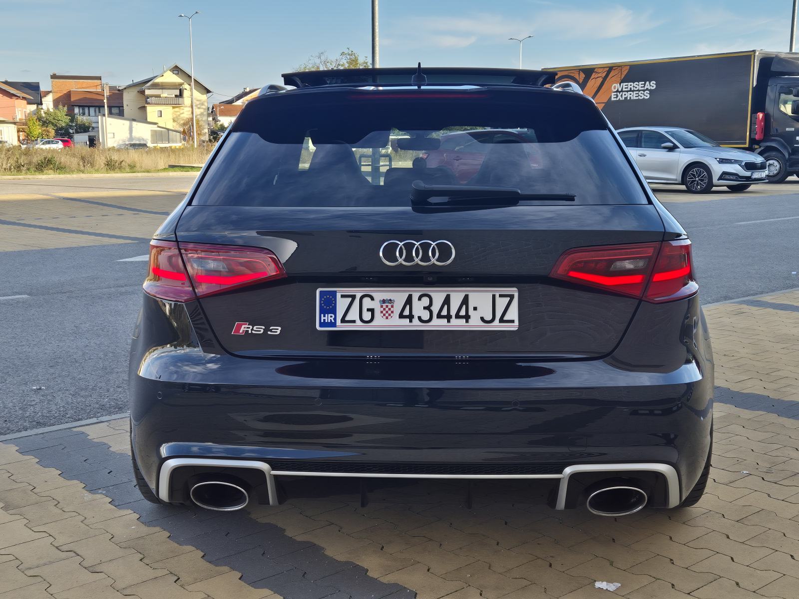 Audi RS3 quattro 2.5 TFSI*PANORAMA*BANG&OLUFSEN*NAVI*FULL*REG.02.2027., fotografija 4
