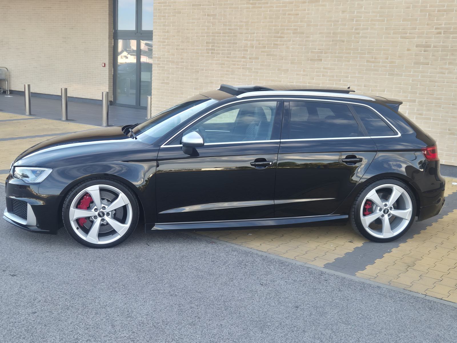 Audi RS3 quattro 2.5 TFSI*PANORAMA*BANG&OLUFSEN*NAVI*FULL*REG.02.2027., fotografija 2