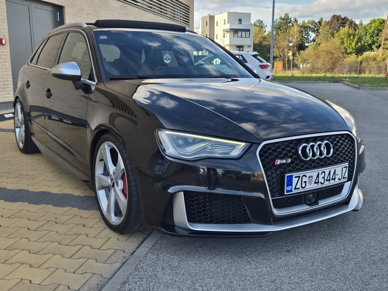 Audi RS3 quattro 2.5 TFSI*PANORAMA*BANG&OLUFSEN*NAVI*FULL*REG.02.2027., fotografija 7
