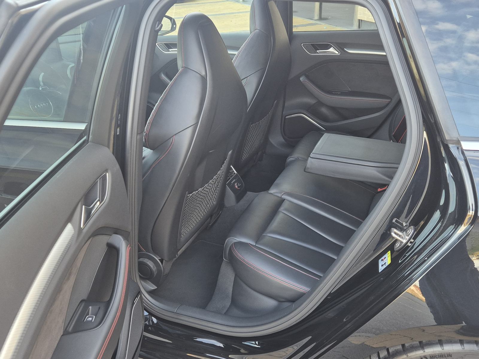 Audi RS3 quattro 2.5 TFSI*PANORAMA*BANG&OLUFSEN*NAVI*FULL*REG.02.2027., fotografija 10