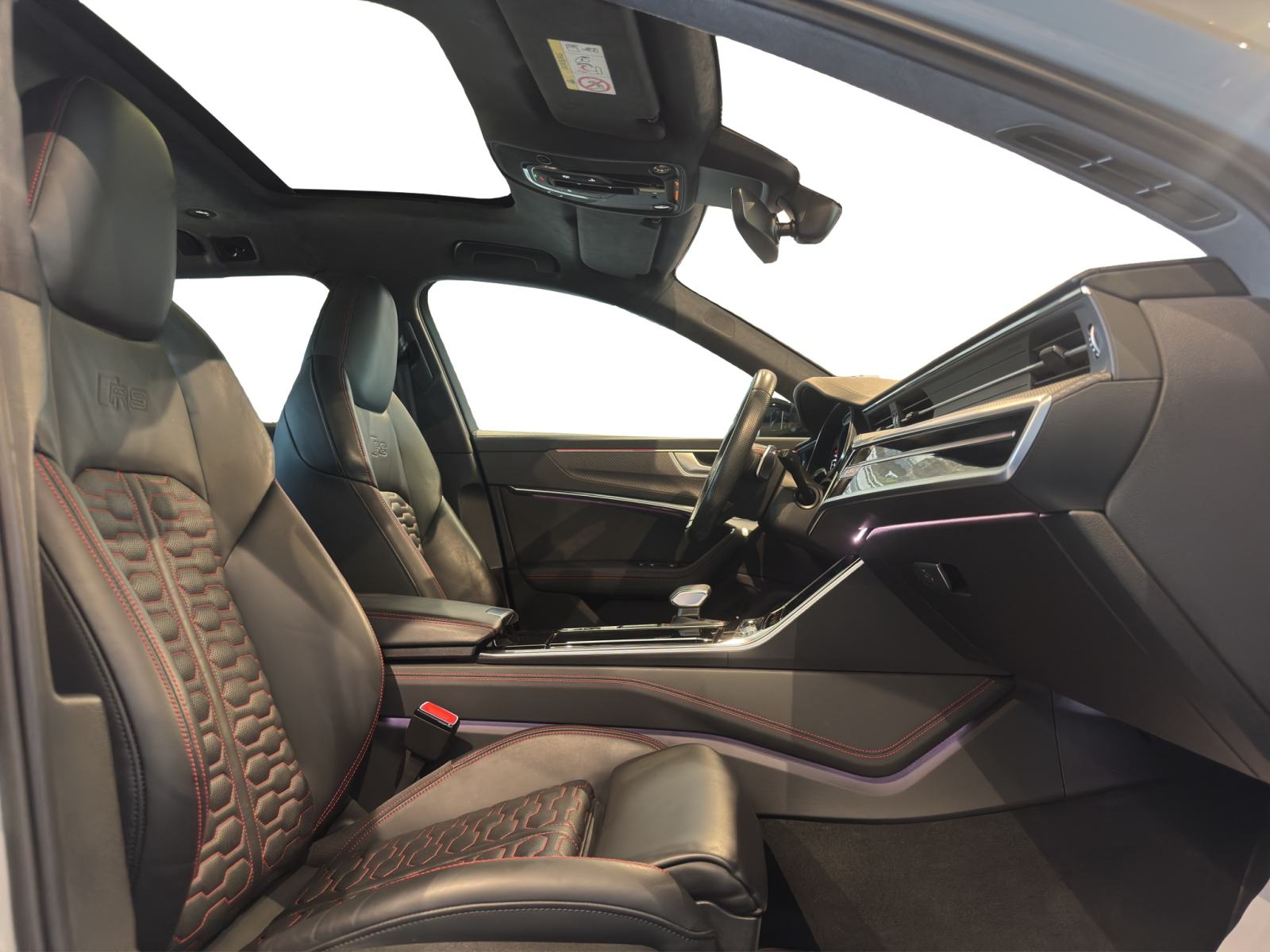 Audi RS6 Avant 4.0 TFSI quattro, fotografija 13