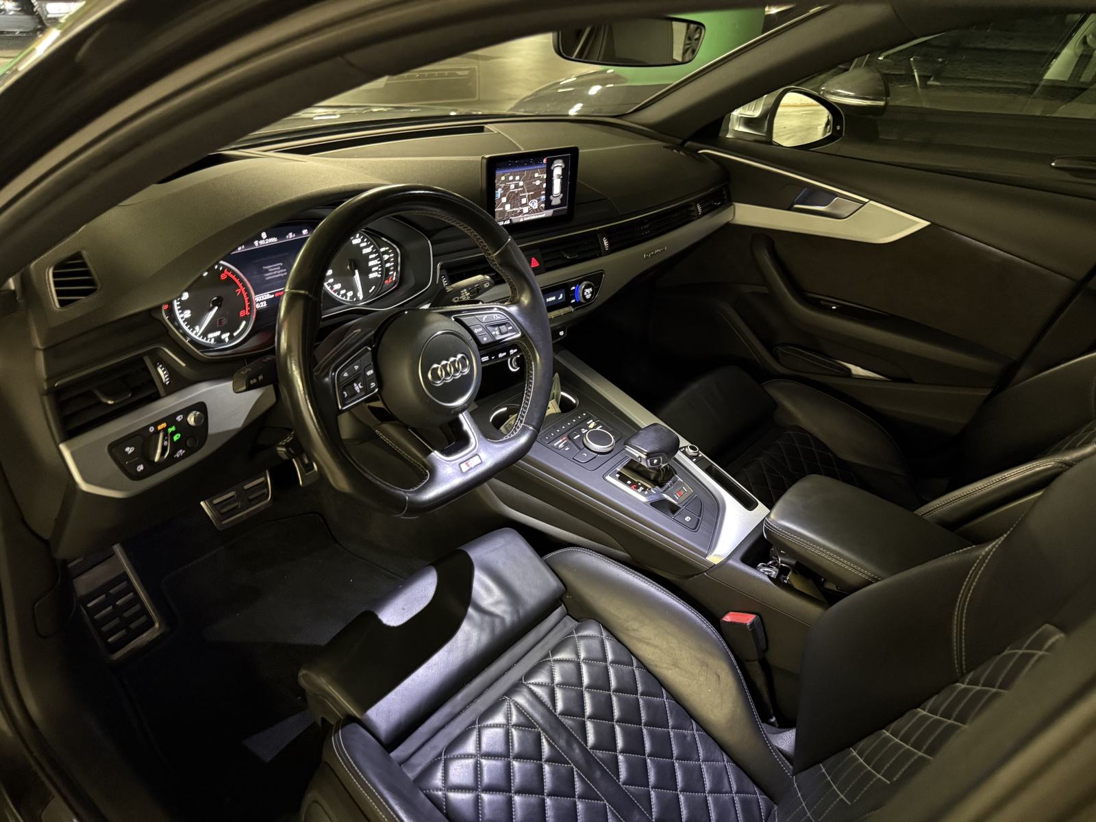 Audi S4 Avant 3.0 TFSI V6 Quattro 354KS *PANORAMA*HEAD UP*MATRIX*KOŽA, fotografija 17