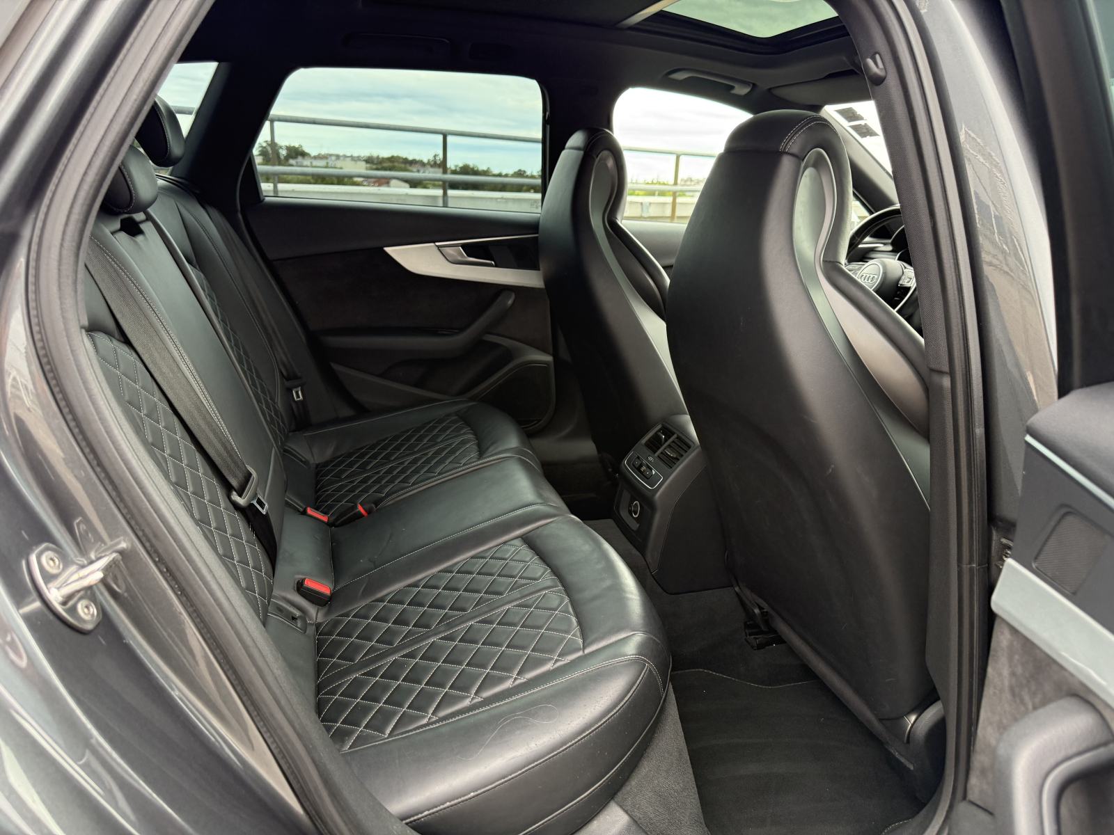Audi S4 Avant 3.0 TFSI V6 Quattro 354KS *PANORAMA*HEAD UP*MATRIX*KOŽA, fotografija 12