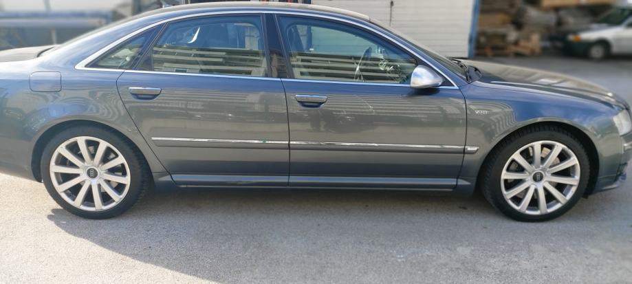 Audi S8 5,2 V10,full oprema,odlično stanje,kasko, fotografija 15