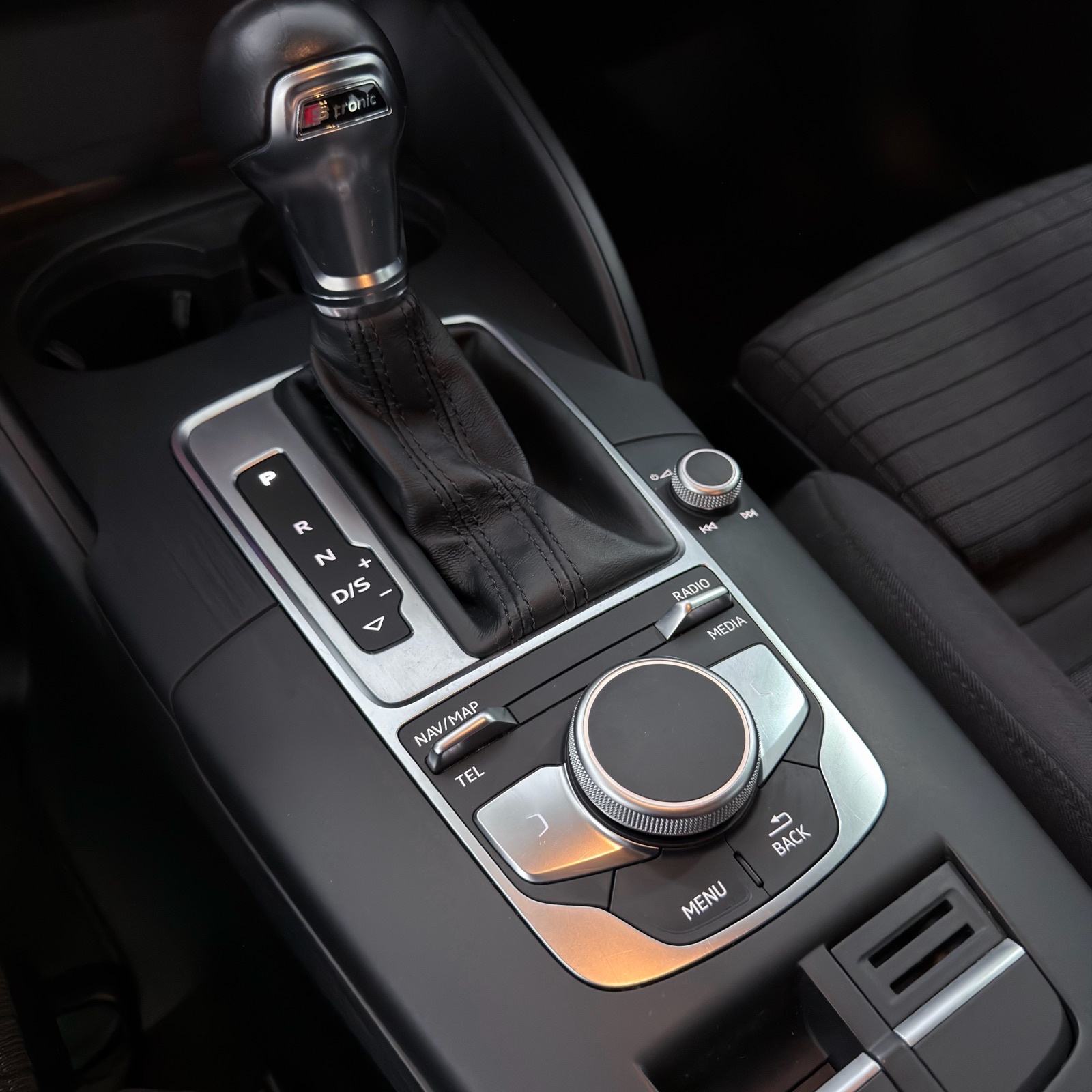 ♦️AUDI A3 2.0TDI S-TRONIC♦️JAMSTVO♦️SPORT~XENON~LED~NAVI~ALU~SENZORI♦️, fotografija 20