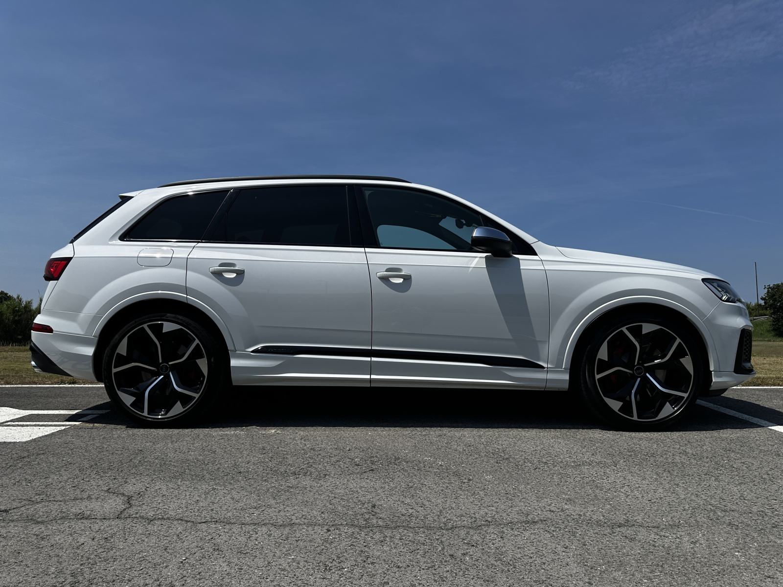 Audi SQ7 4.0 TDI 7 SEDEŽEV-LASER-PANO-KAM-KLJUKA-ALU.22-B&O, fotografija 3
