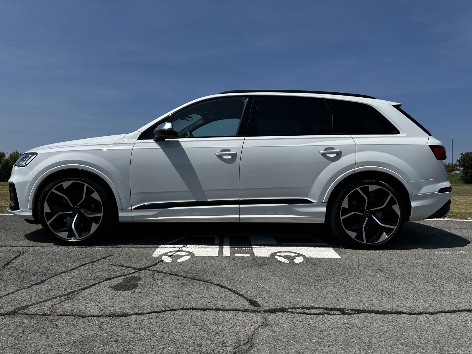 Audi SQ7 4.0 TDI 7 SEDEŽEV-LASER-PANO-KAM-KLJUKA-ALU.22-B&O, fotografija 6