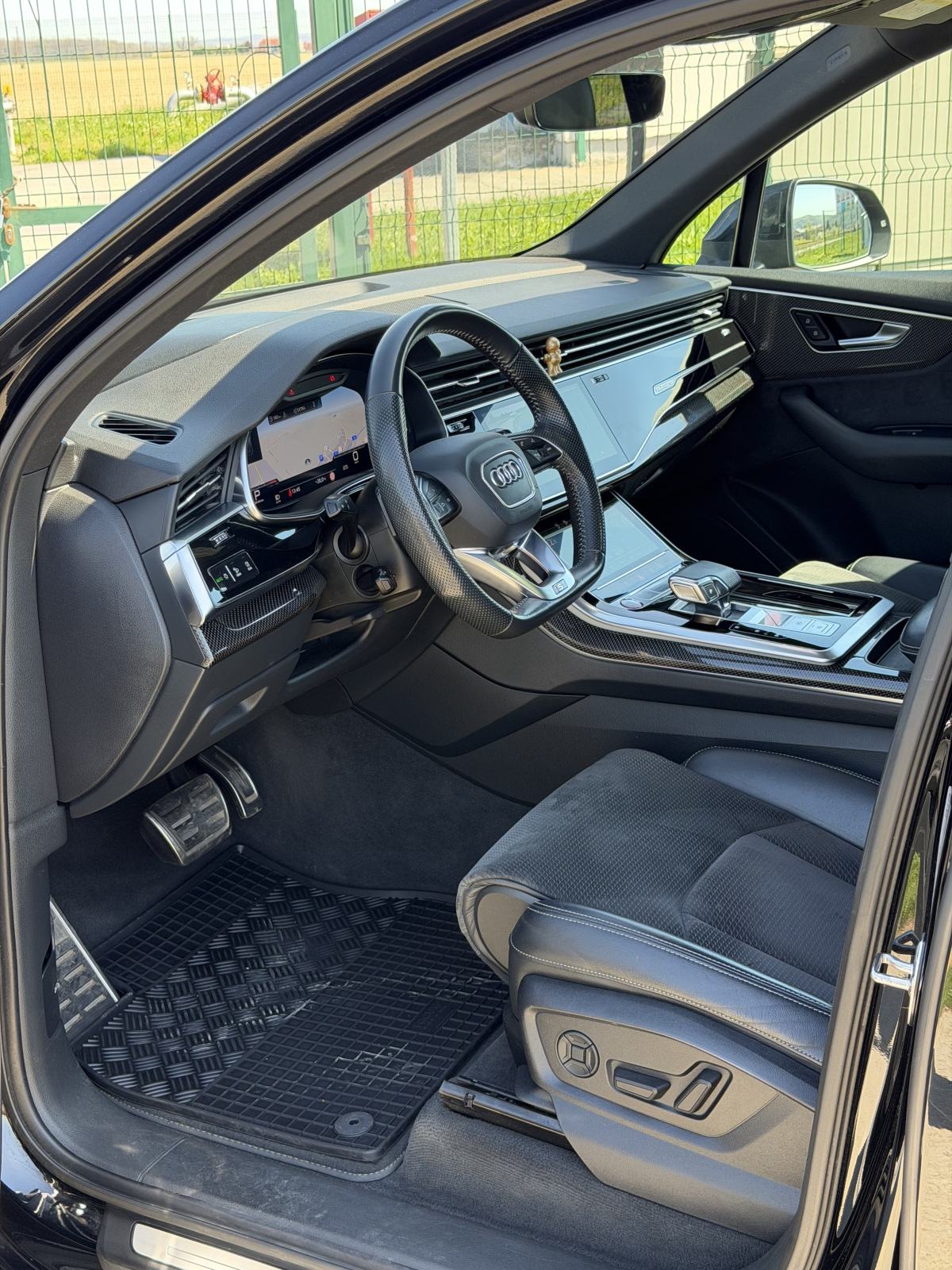 Audi SQ7 4.0TDI Black Edition-Carbon-Zračni, fotografija 9