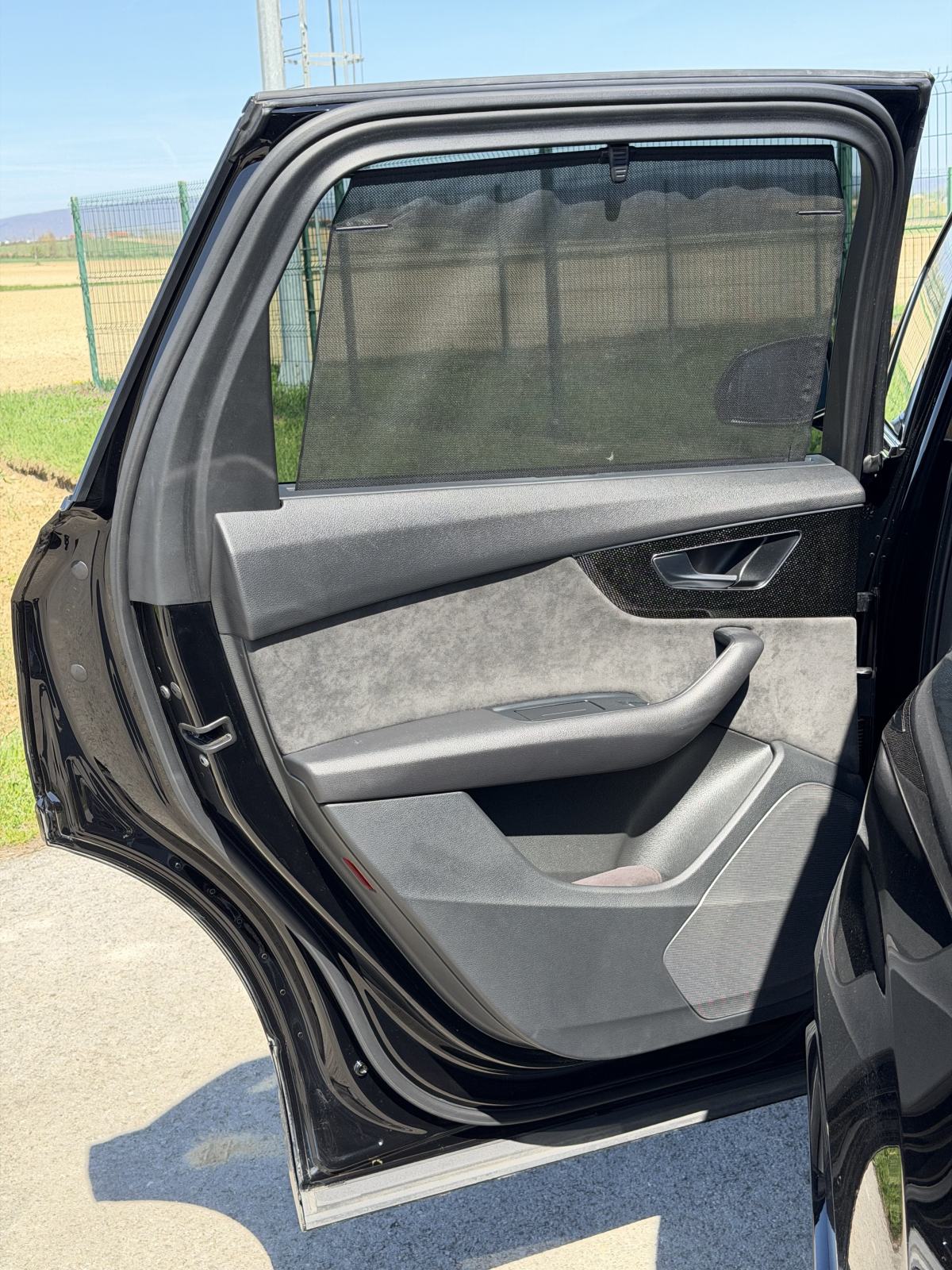 Audi SQ7 4.0TDI Black Edition-Carbon-Zračni, fotografija 15