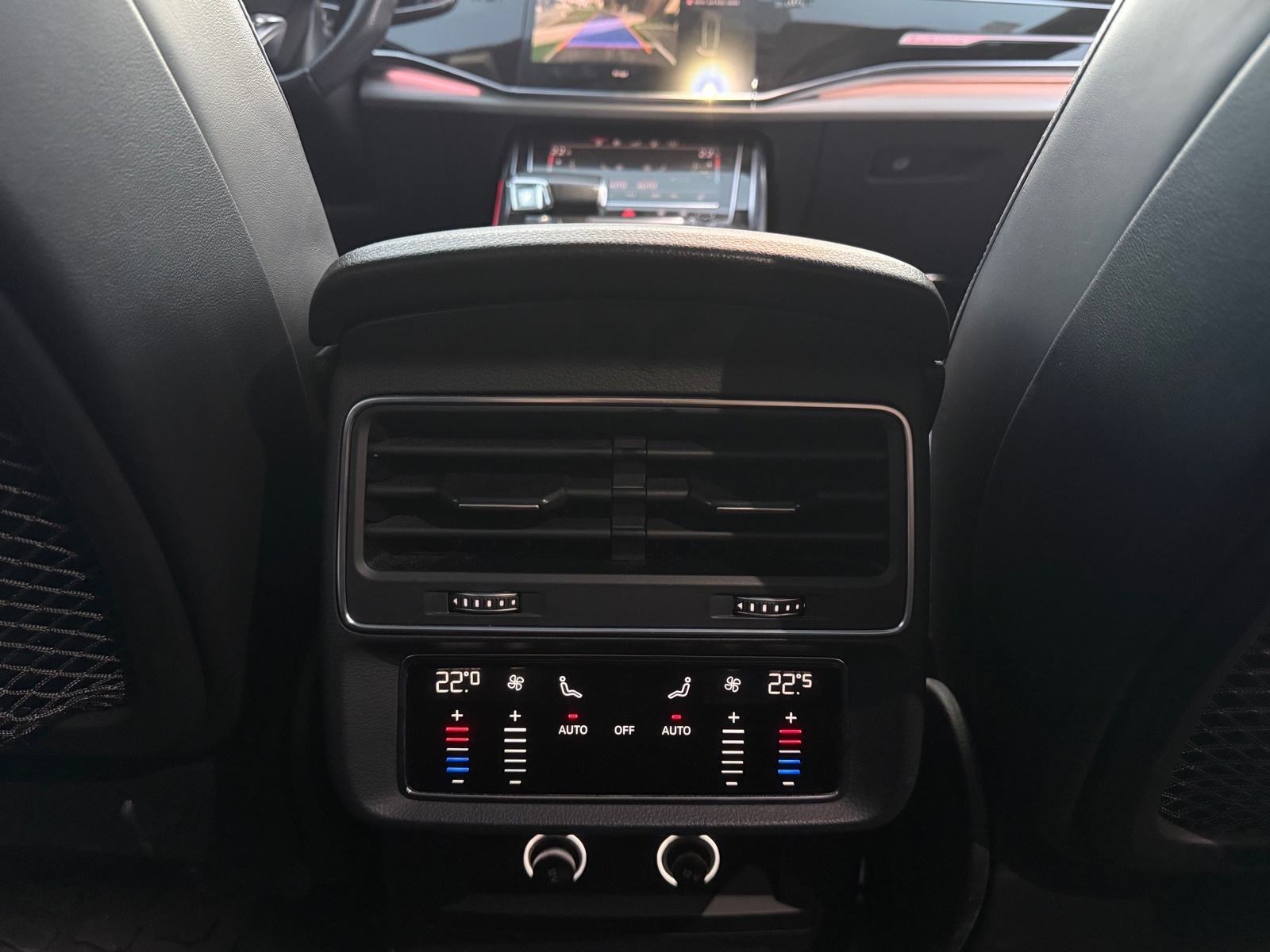 Audi SQ7 4.0TDI V8 Black Edition, fotografija 18