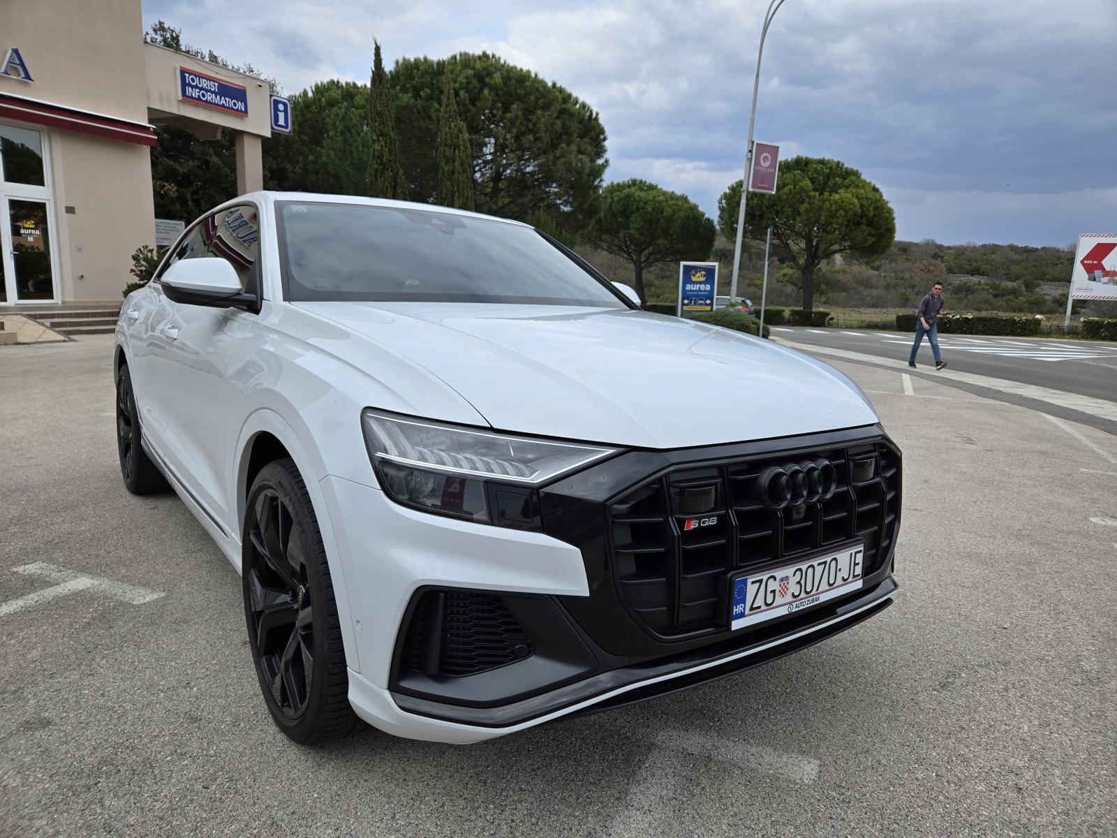 Audi SQ8 TFSI automatik, fotografija 7