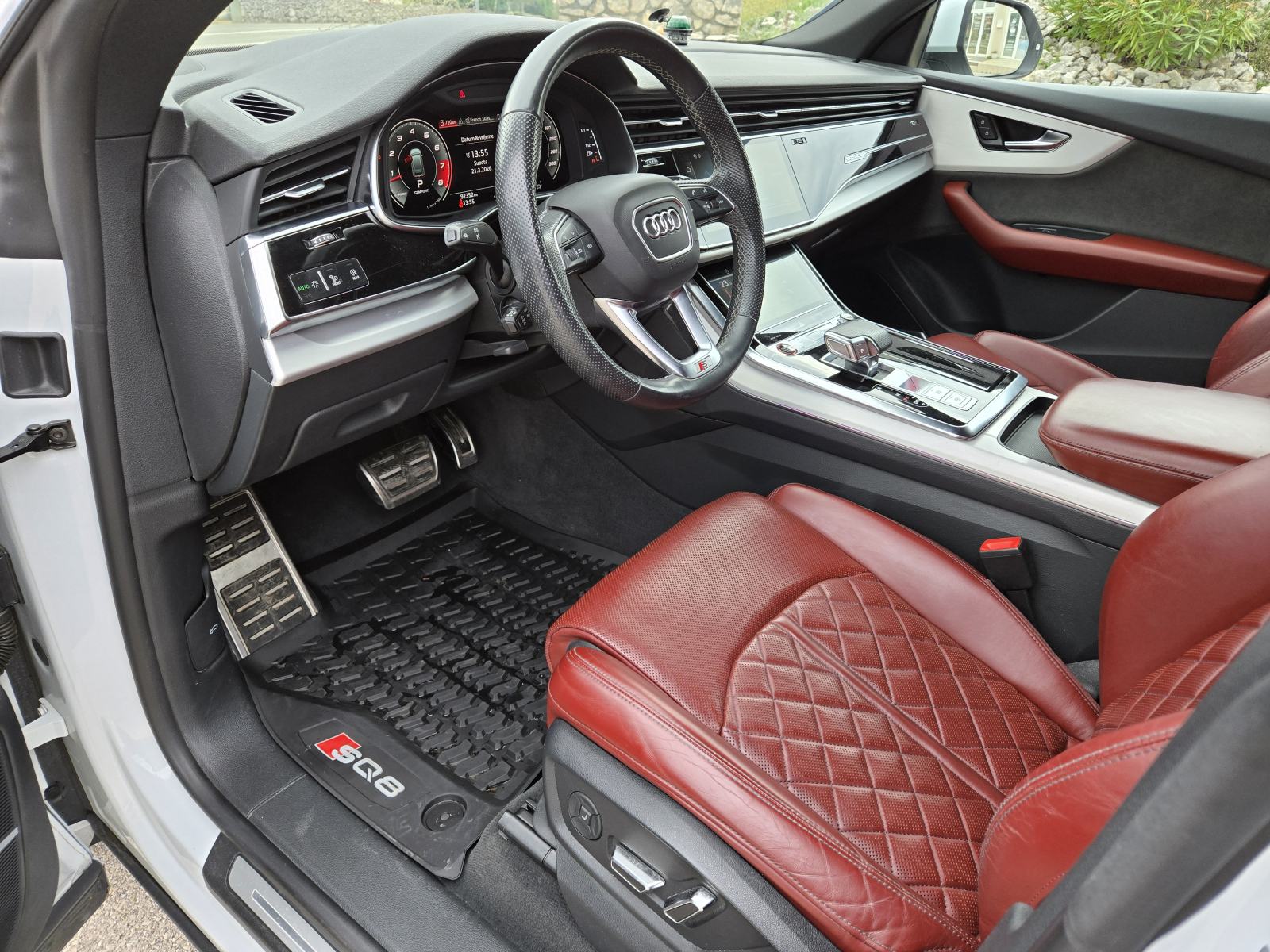 Audi SQ8 TFSI automatik, fotografija 19