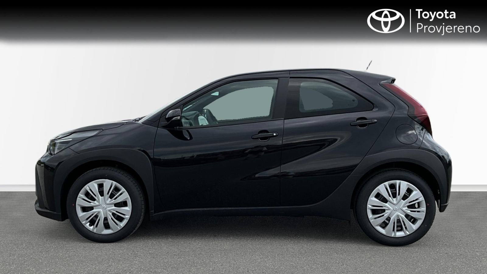 Aygo X 1.5 HEV X-PLAY * VOZILO U DOLASKU * ISPORUKA KRAJEM GODINE, fotografija 3