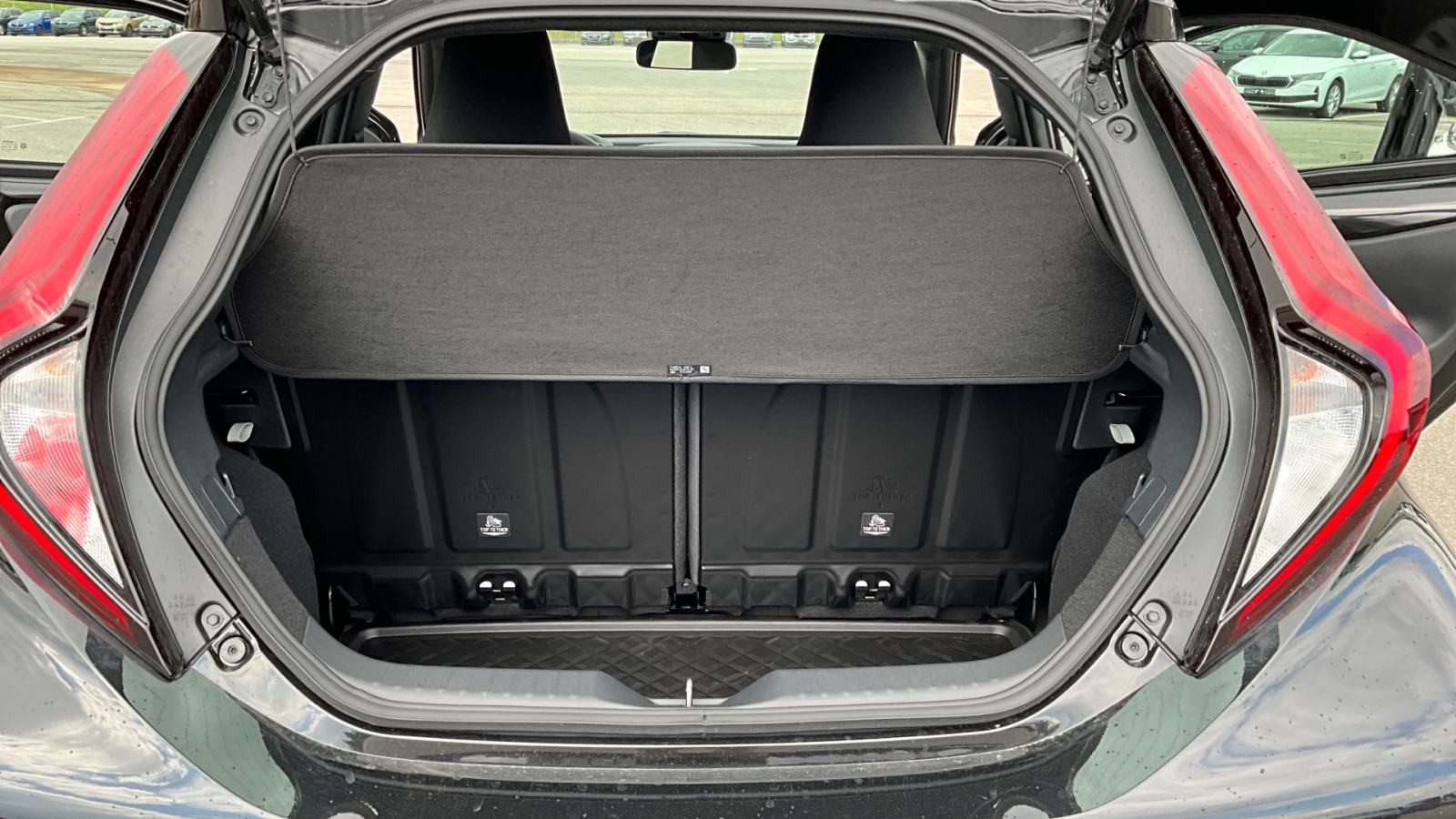 Aygo X 1.5 HEV X-PLAY * VOZILO U DOLASKU * ISPORUKA KRAJEM GODINE, fotografija 10