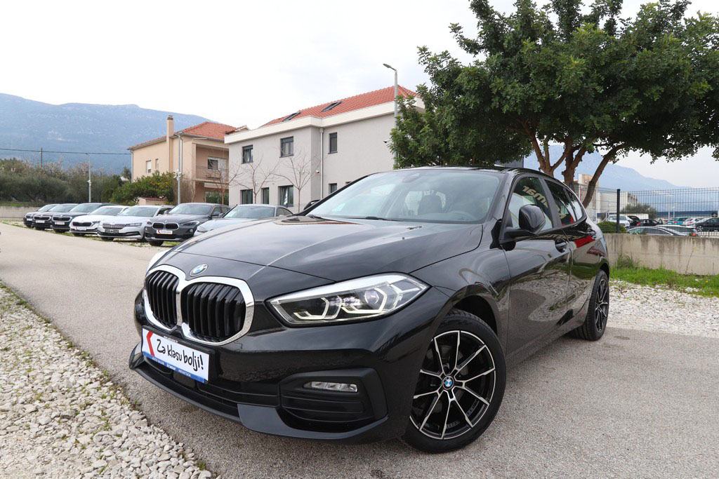 -AKCIJA- BMW 116 D Automatik Advantage -Full LED- -Novi model-, fotografija 14