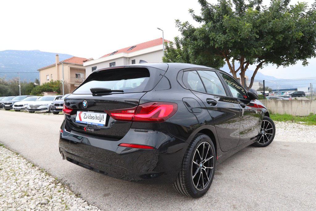 -AKCIJA- BMW 116 D Automatik Advantage -Full LED- -Novi model-, fotografija 15