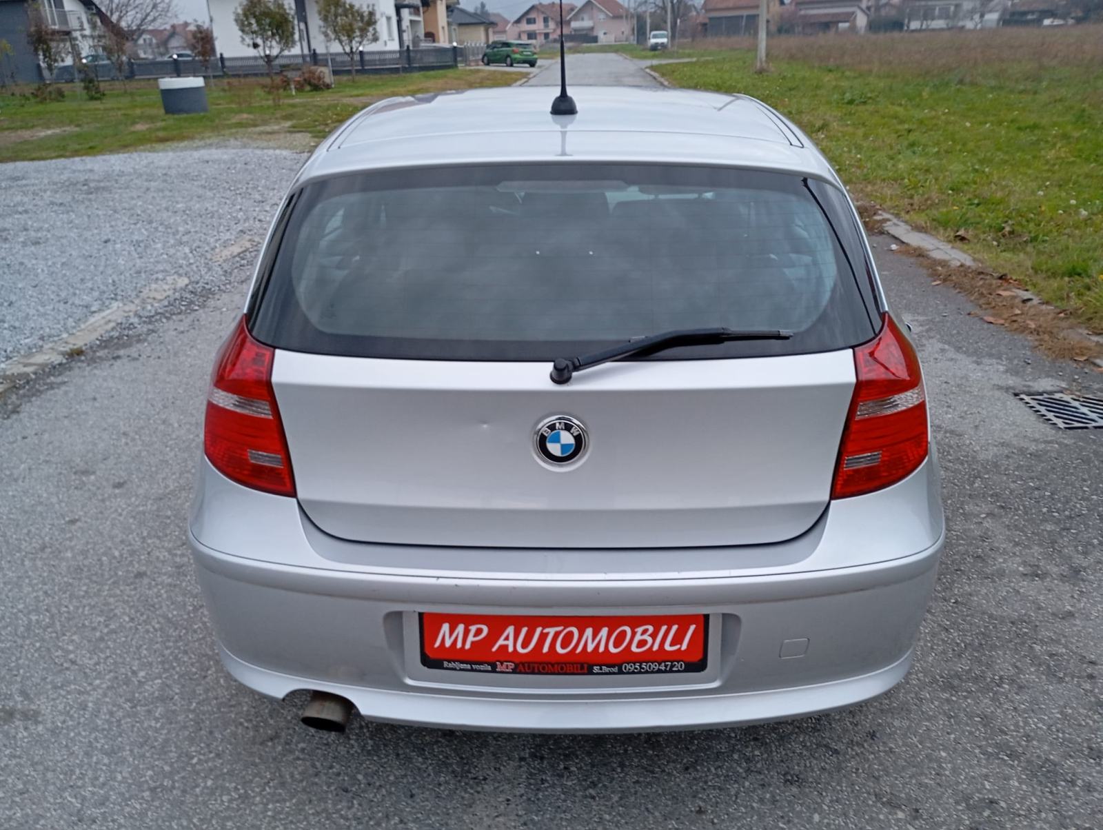 BMW 116d-2011god.mod-KLIMA-alu,5vrata,vlasnica,6brzina,KARTICE, fotografija 7