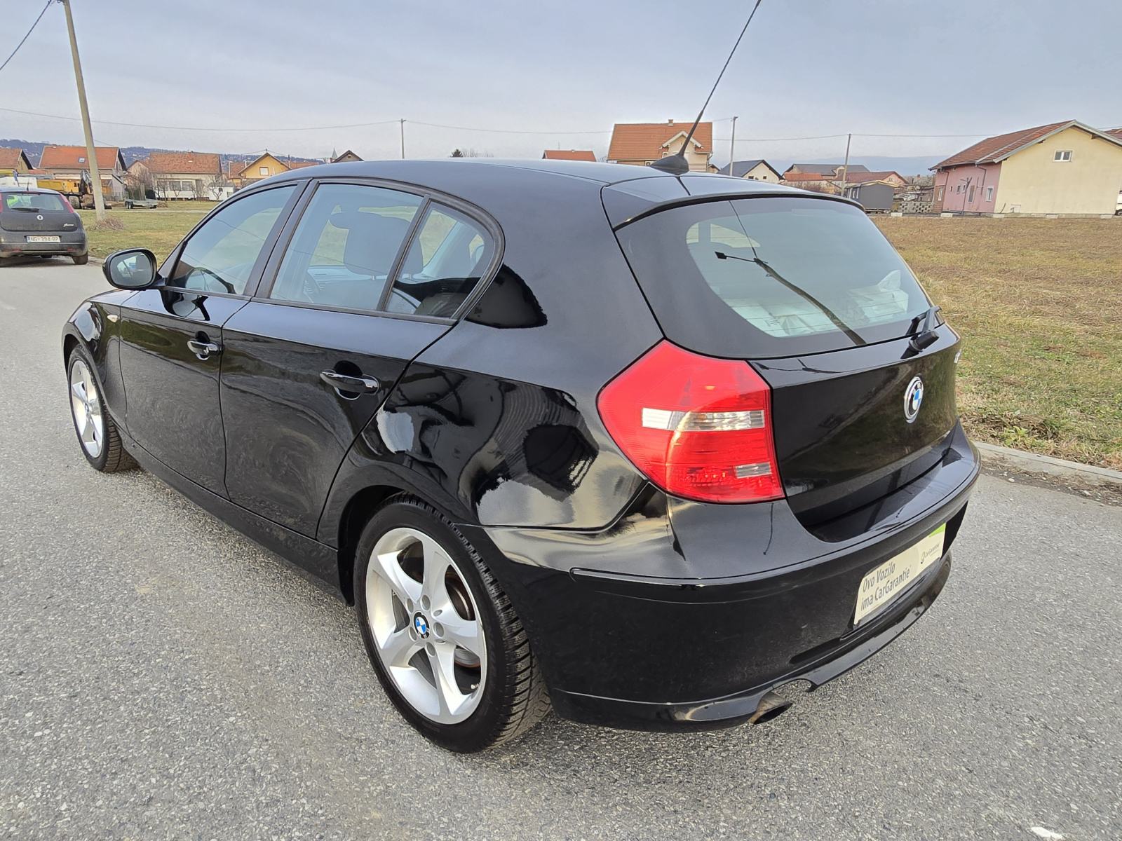 BMW 116d-2012god.mod-KLIMA-alu,5vrata,alu17"6brzina,KARTICE, fotografija 9