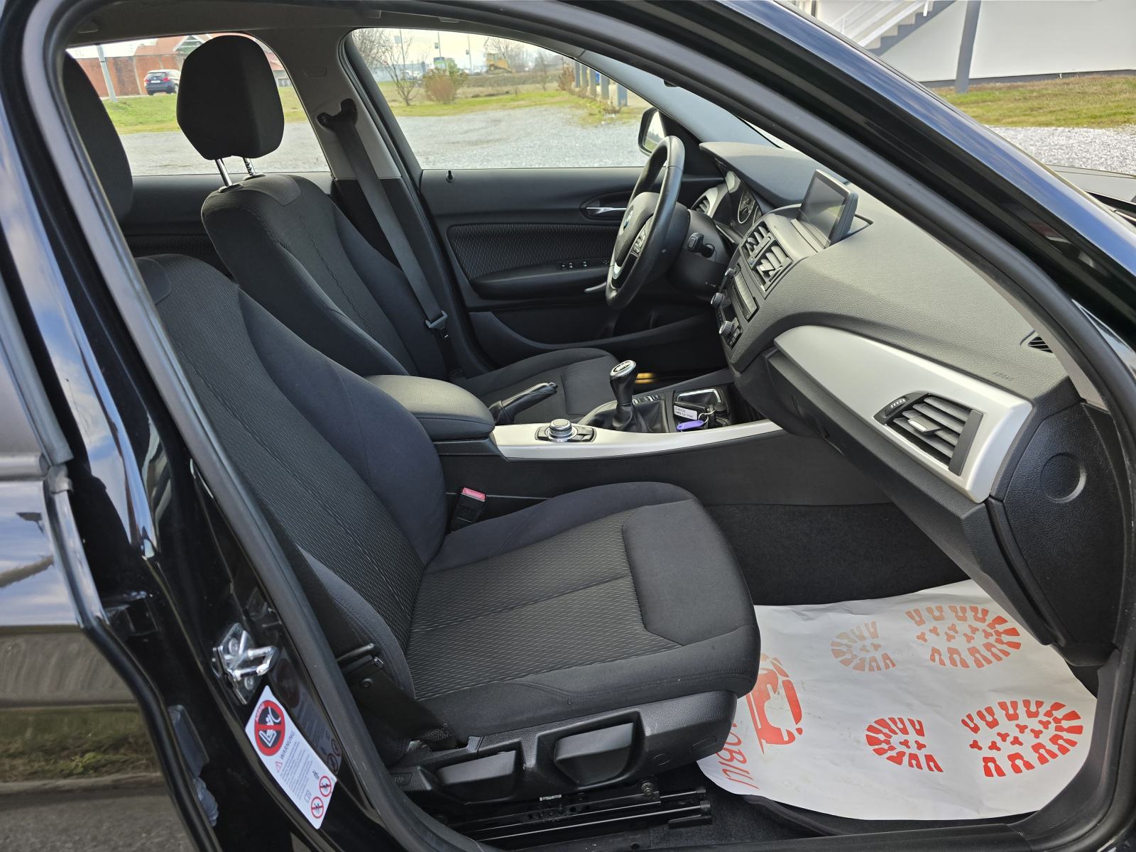 BMW 116d-2012god.mod-NAVIGACIJA-climatronic,176tkm,alu,6brzina,KARTICE, fotografija 11