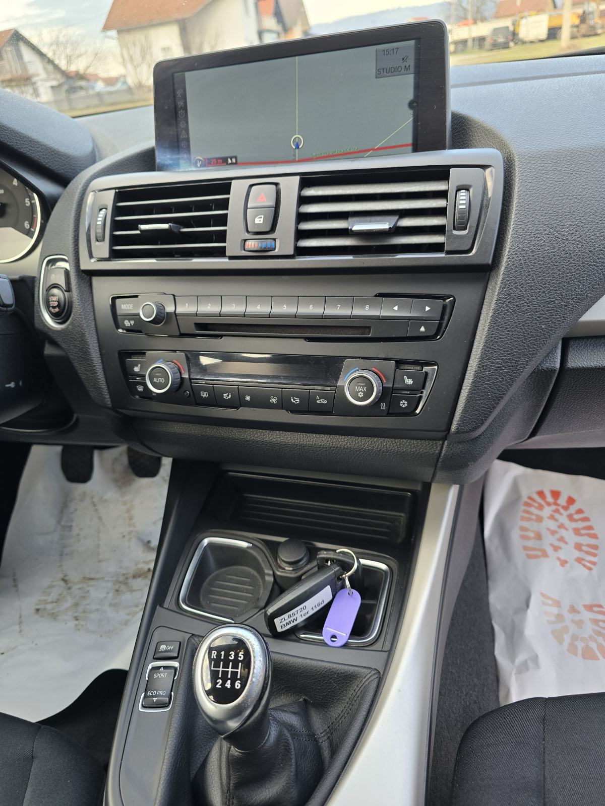 BMW 116d-2012god.mod-NAVIGACIJA-climatronic,176tkm,alu,6brzina,KARTICE, fotografija 16