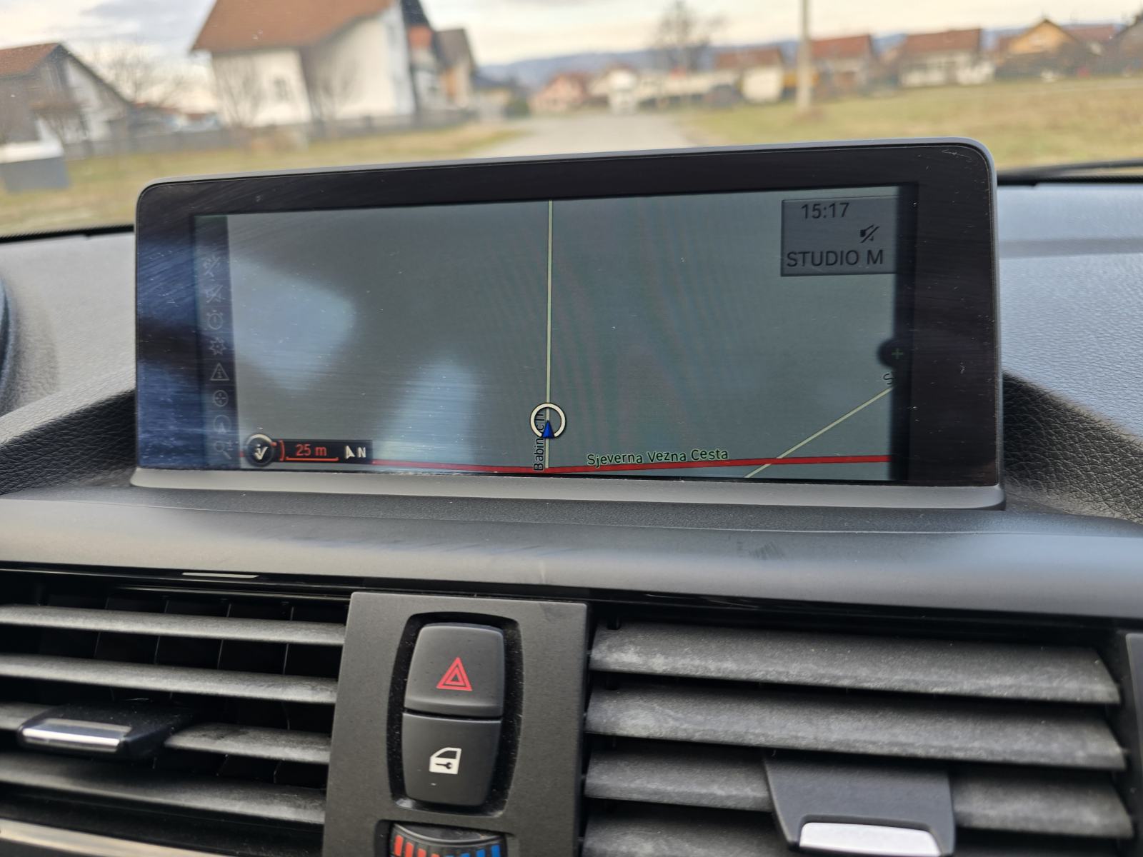 BMW 116d-2012god.mod-NAVIGACIJA-climatronic,176tkm,alu,6brzina,KARTICE, fotografija 17