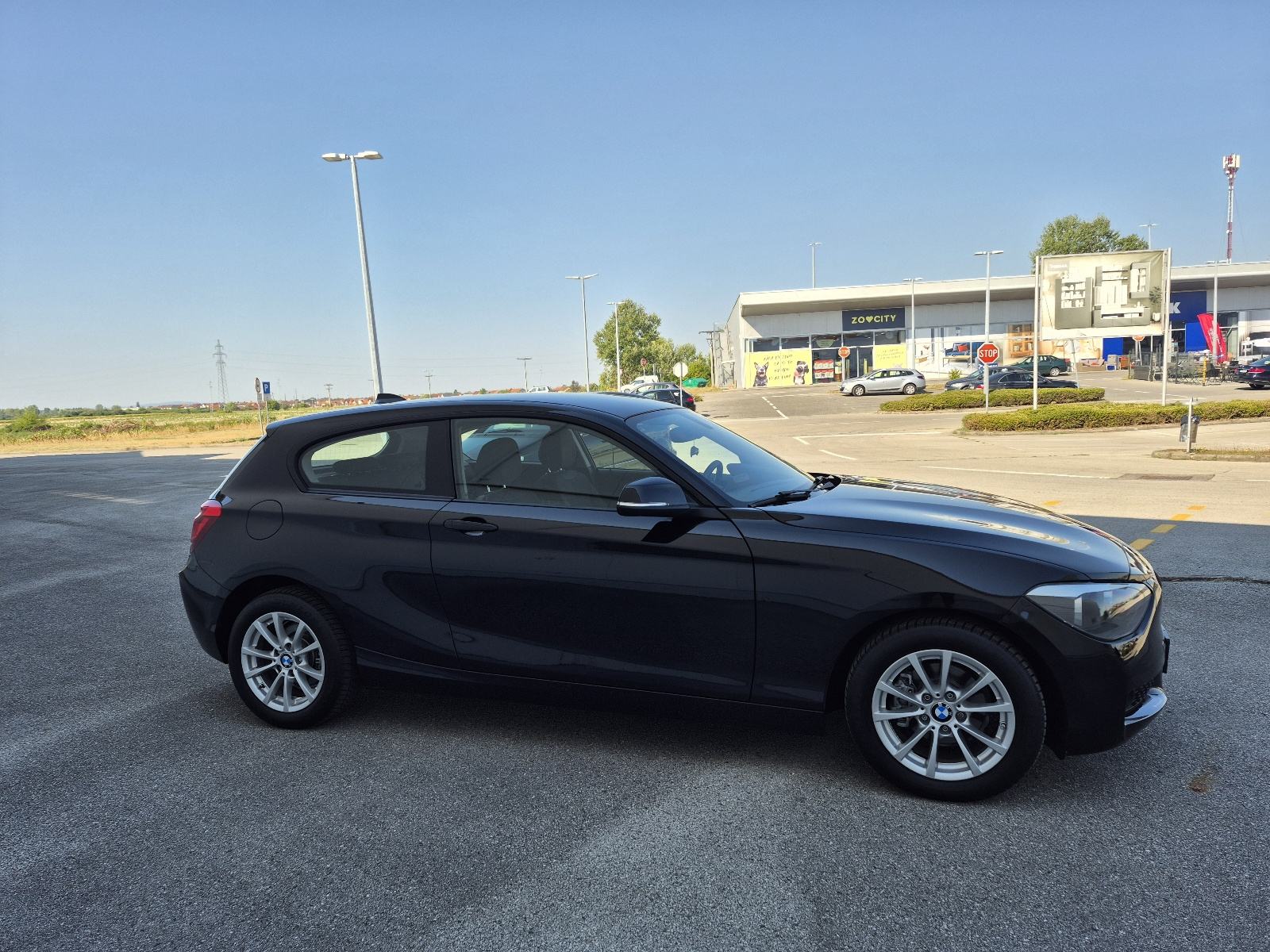 BMW 116d 6 brzina,Klima-automatska,navigacija, senzori,grijanje sjedal, fotografija 10
