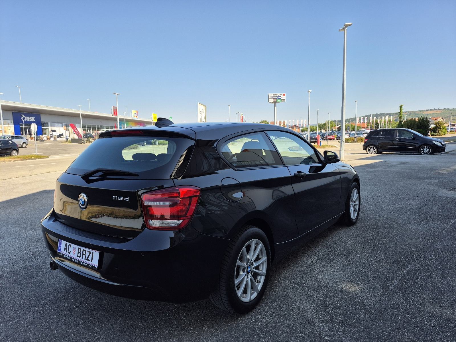 BMW 116d 6 brzina,Klima-automatska,navigacija, senzori,grijanje sjedal, fotografija 14