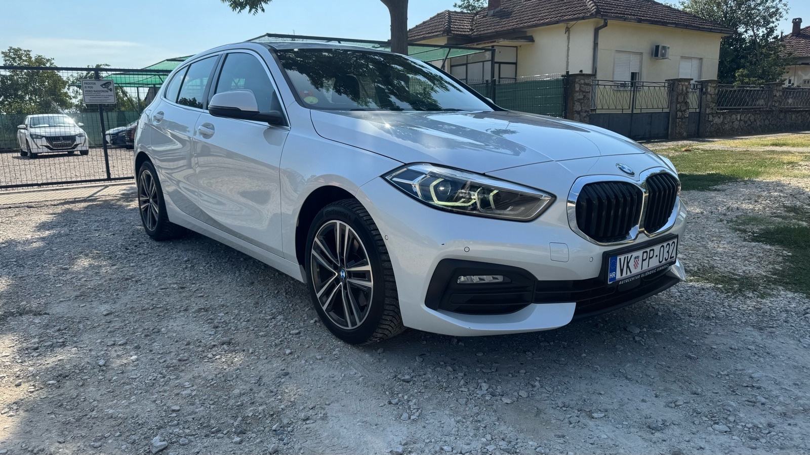 BMW 116D Advantge/Led/Navi/Kam/Leasing/Jamstvo, fotografija 2