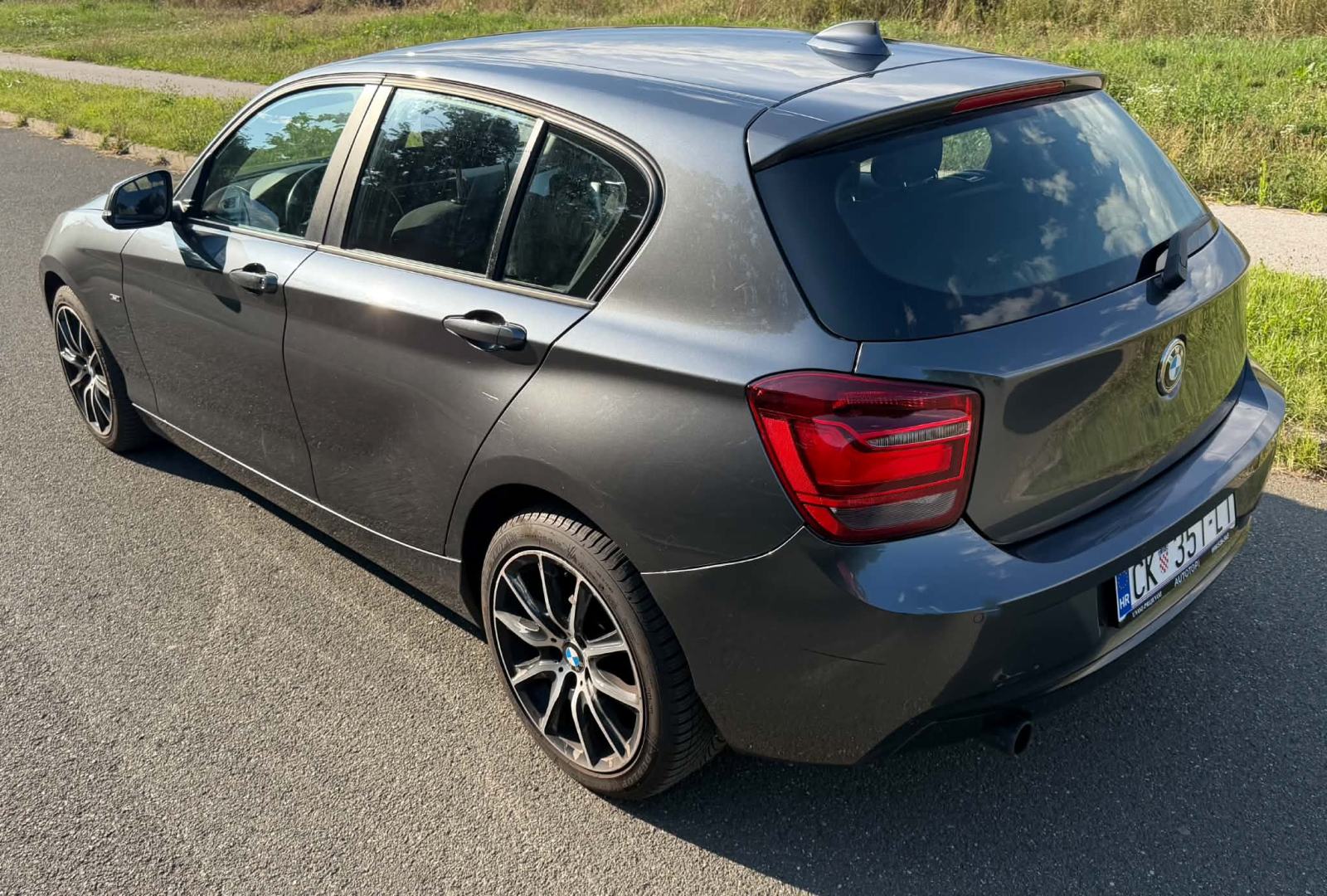 BMW 116d Sport, Navigacija, Xenon, Pdc, Veliki Servis, Registriran, fotografija 7