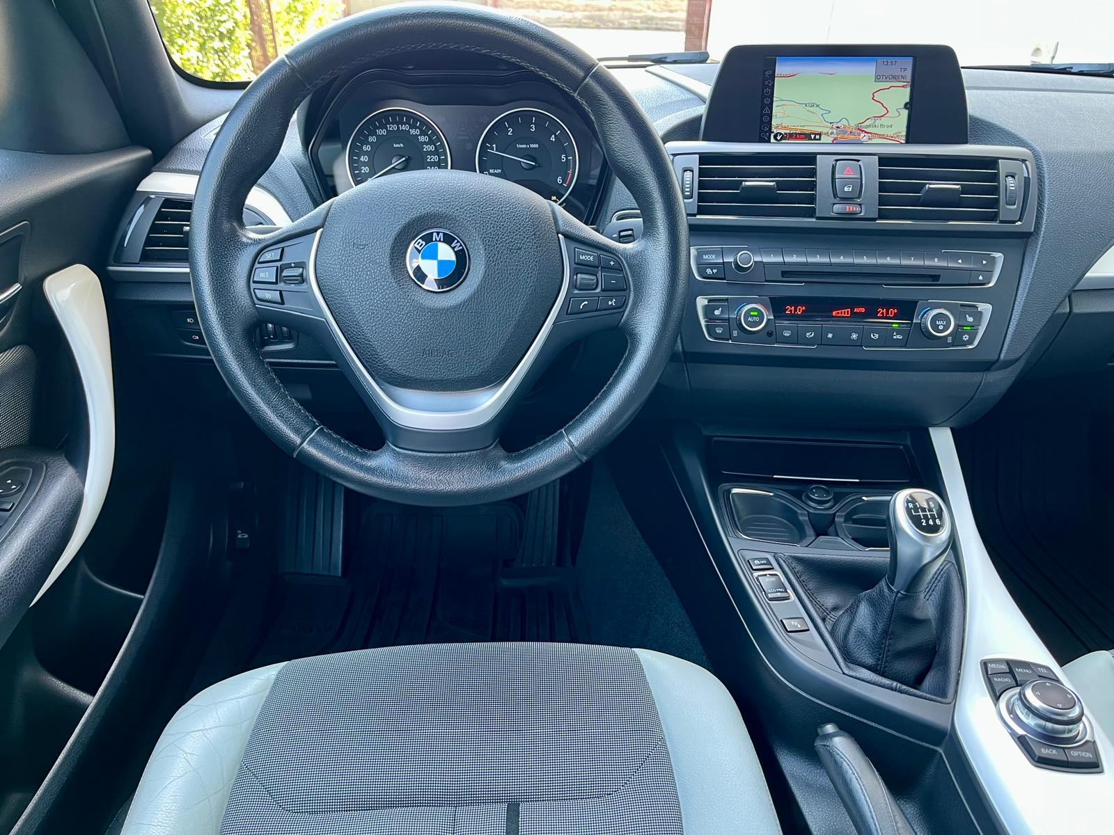 BMW 116d Urban Line NAVI PDC AUT.KLIMA ALU 17 REG 02/2027, fotografija 9