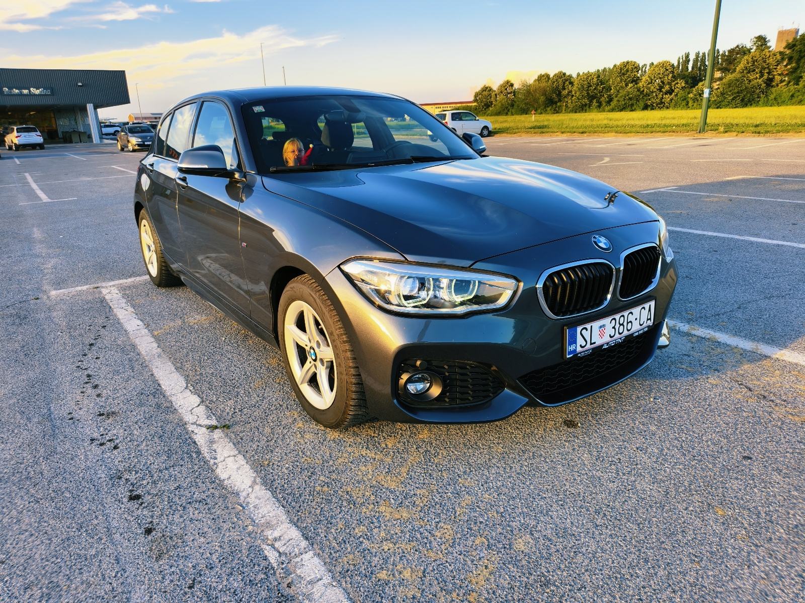 BMW 118d automatik M paket, fotografija 2