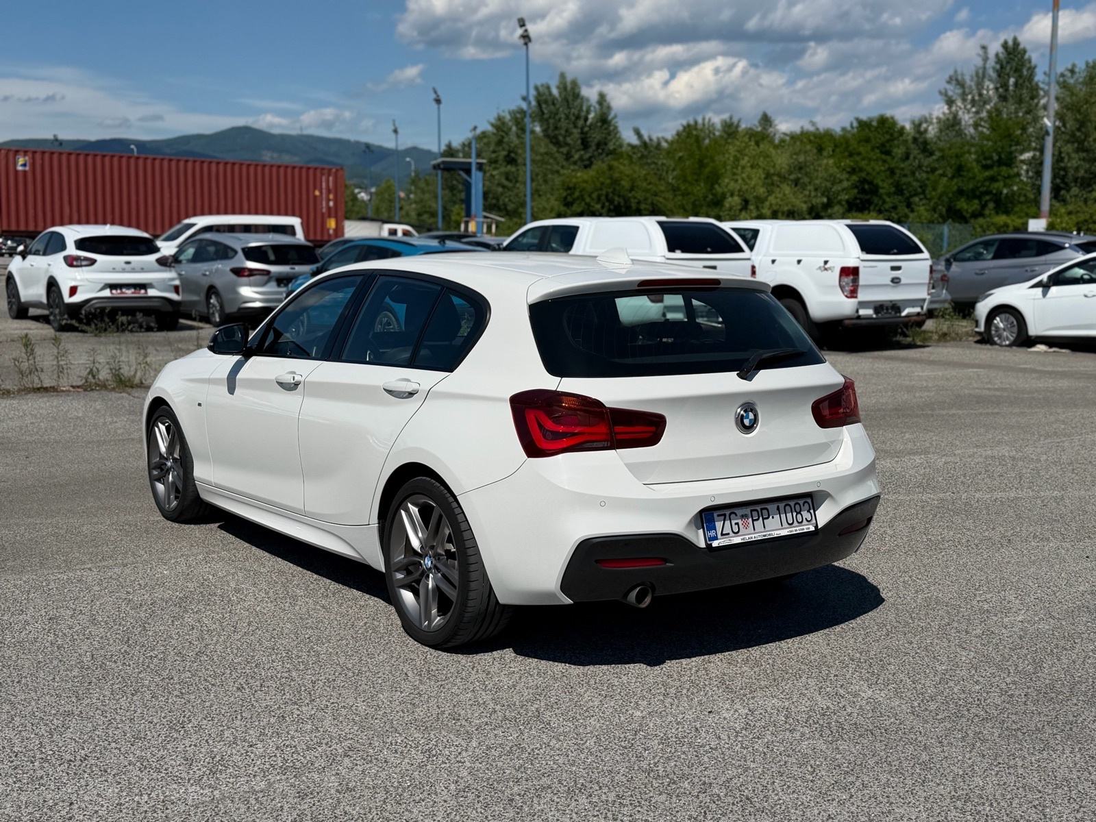 BMW 118d LCI M-Packet #LED #NAVI #PDC, fotografija 8