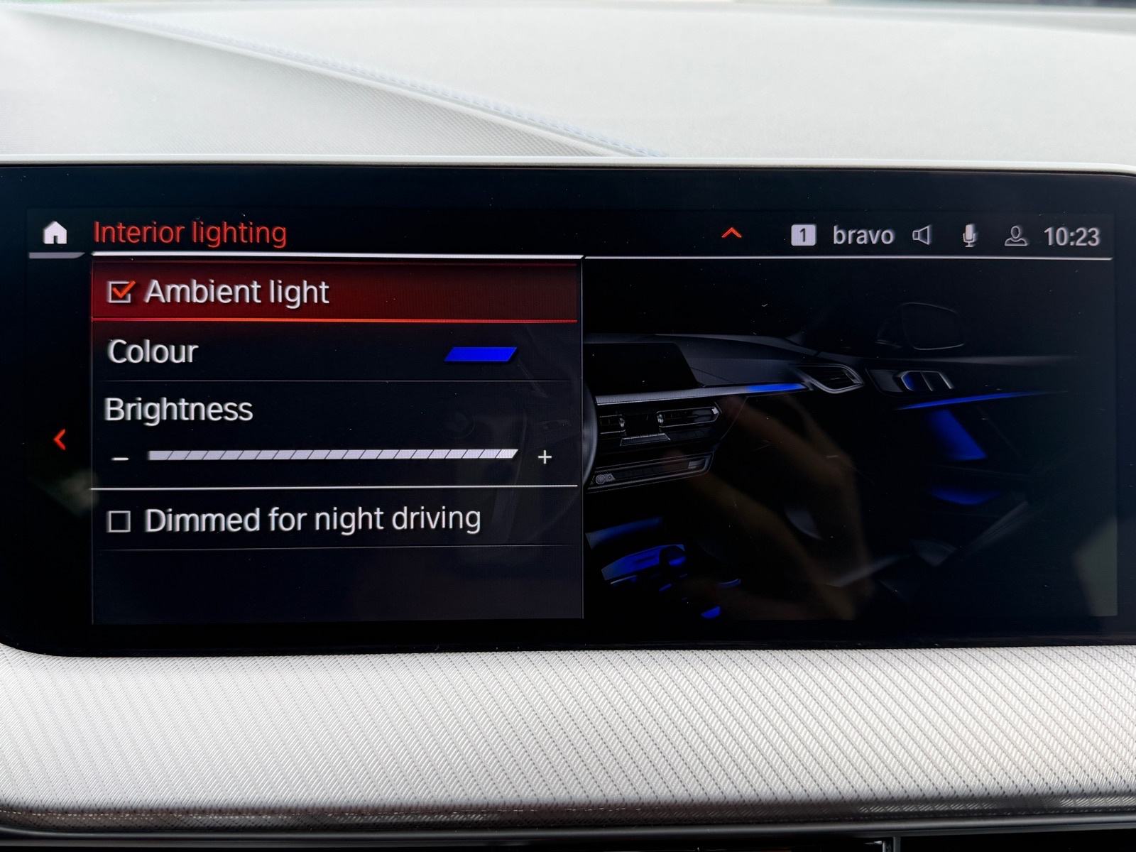 BMW 118d M-Paket AUTOMATIK,JAMSTVO,LIVE COCKPIT,KAMERA,LED,U PDV-U!, fotografija 16