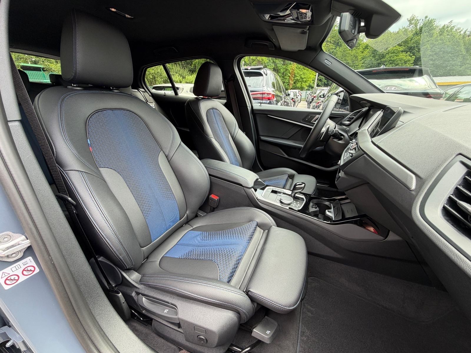BMW 118d M-Paket AUTOMATIK,JAMSTVO,LIVE COCKPIT,KAMERA,LED,U PDV-U!, fotografija 6